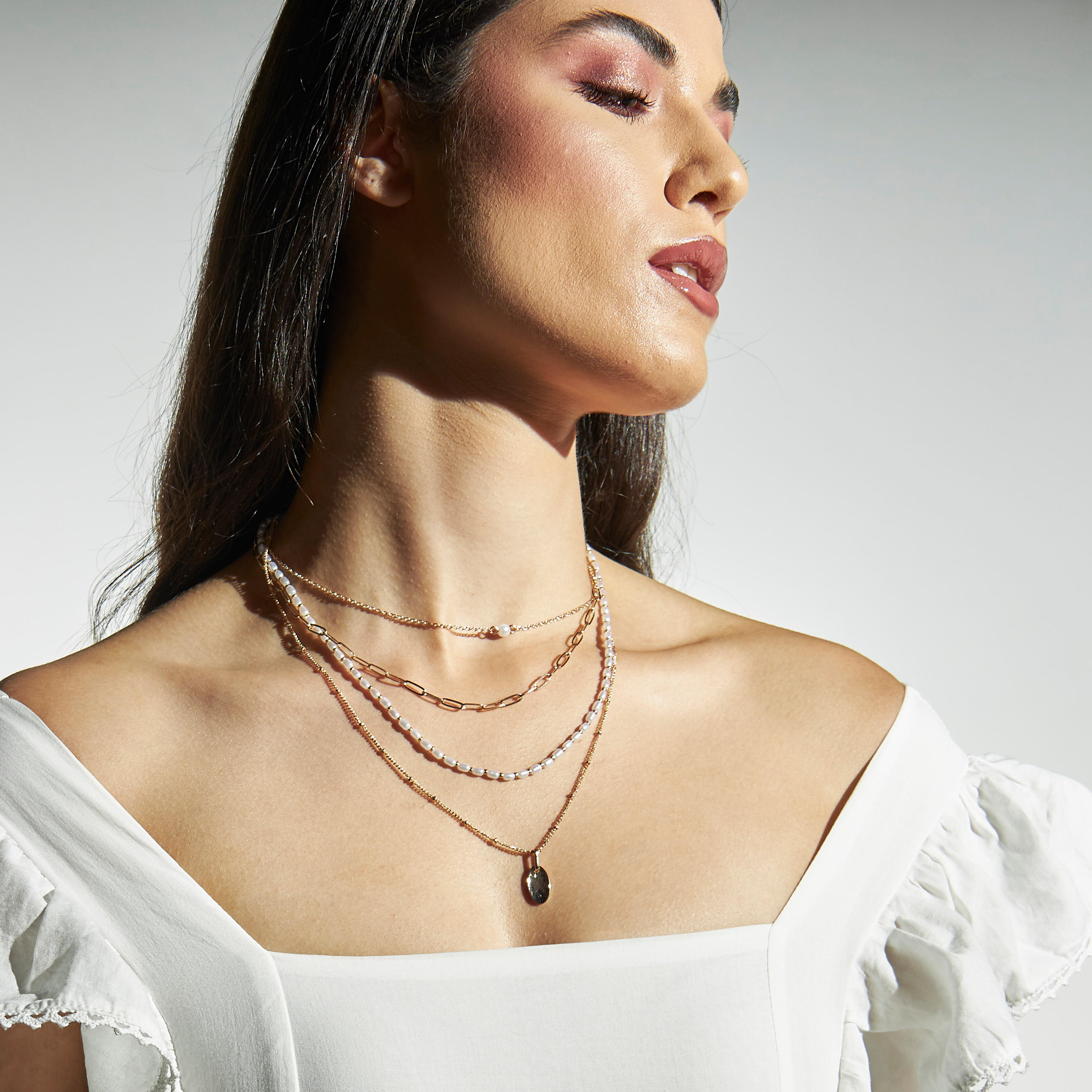 قلادة خرز متعدّدة الطبقات بمشبك إغلاق-women-watchesandjewellery-jewellery-necklacesandpendants-image-2