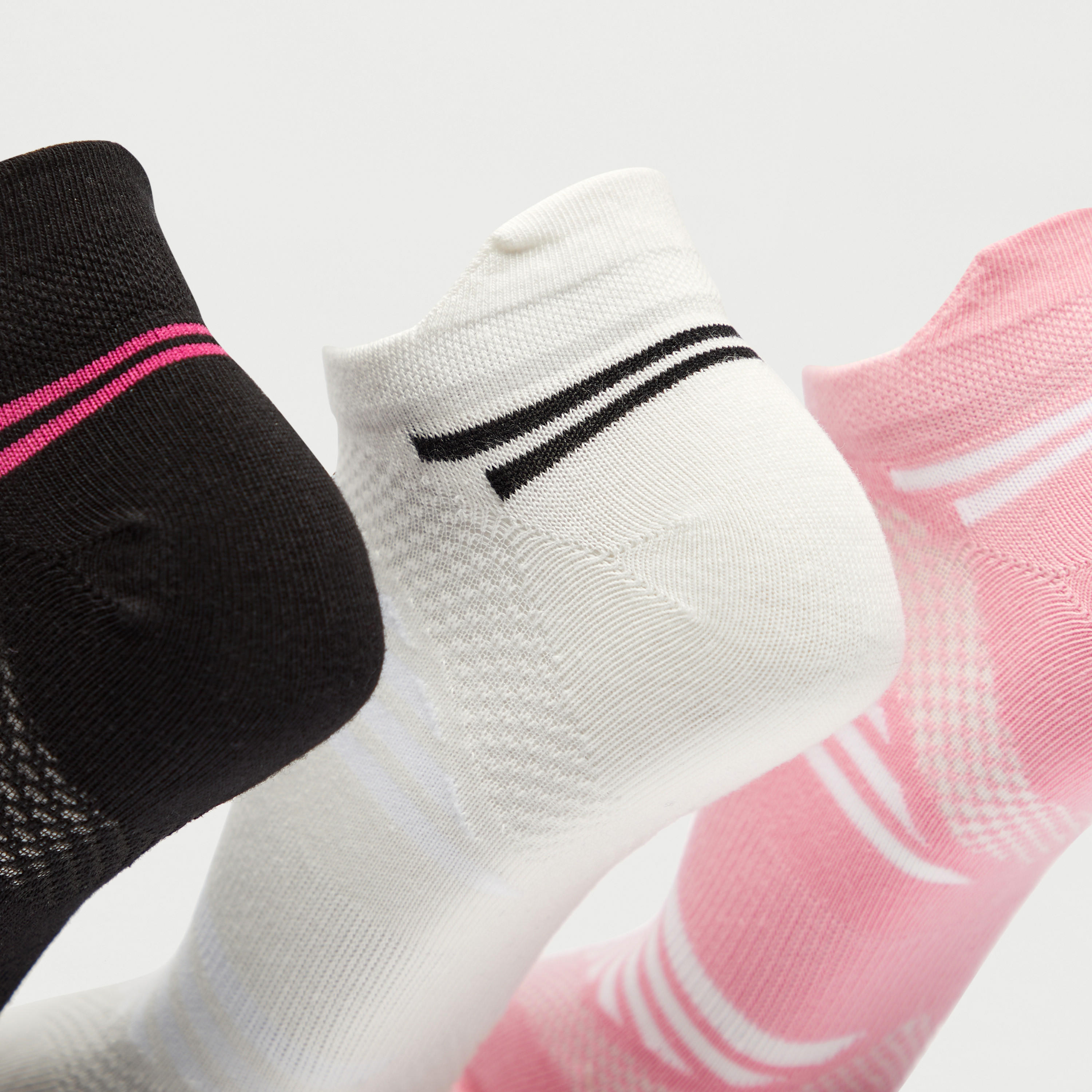 جوارب رياضية بارزة الملمس بطول الكاحل - طقم 3 أزواج-women-socksandstockings-image-4