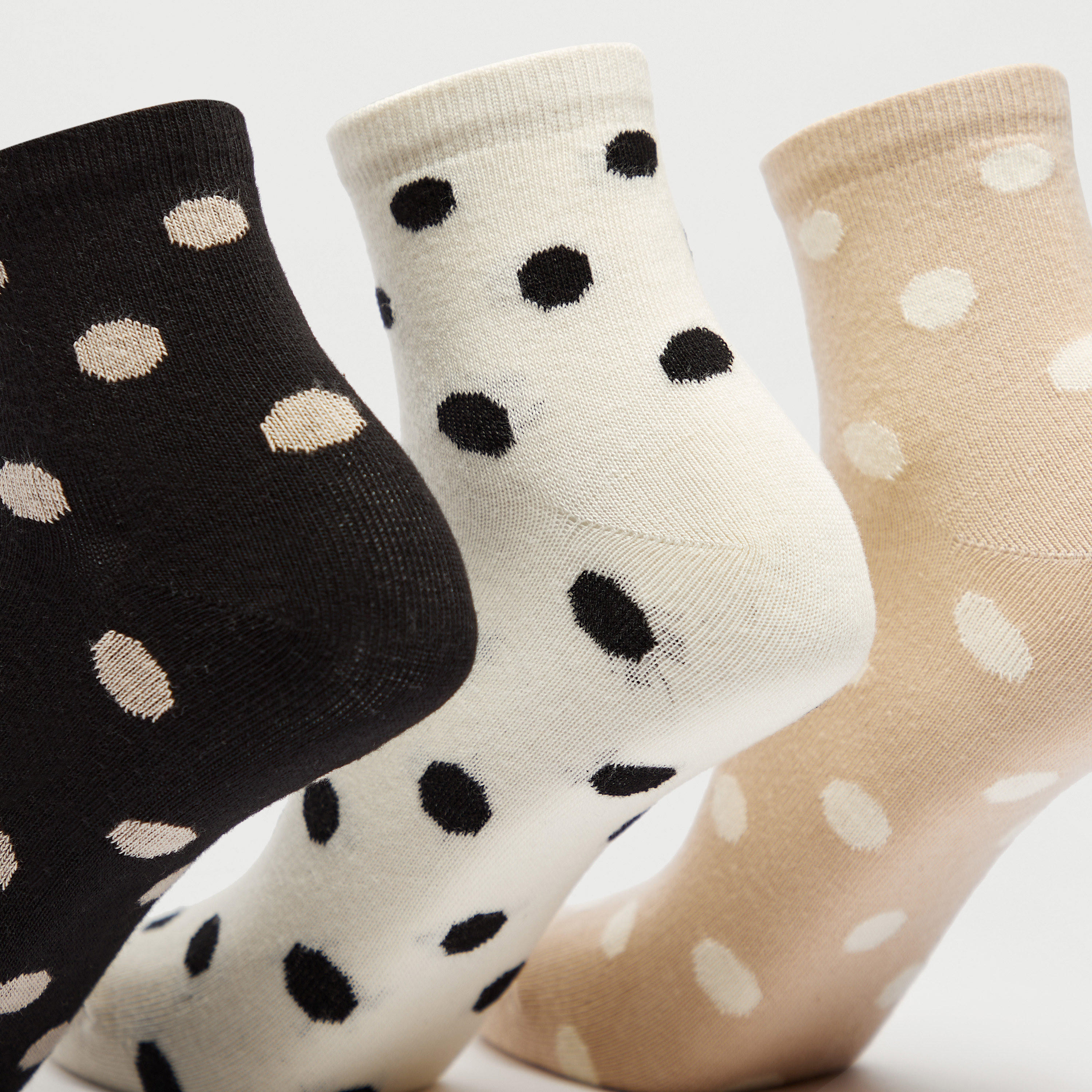 جوارب منقطة بطول ربلة الساق - طقم 3 أزواج-women-socksandstockings-image-1