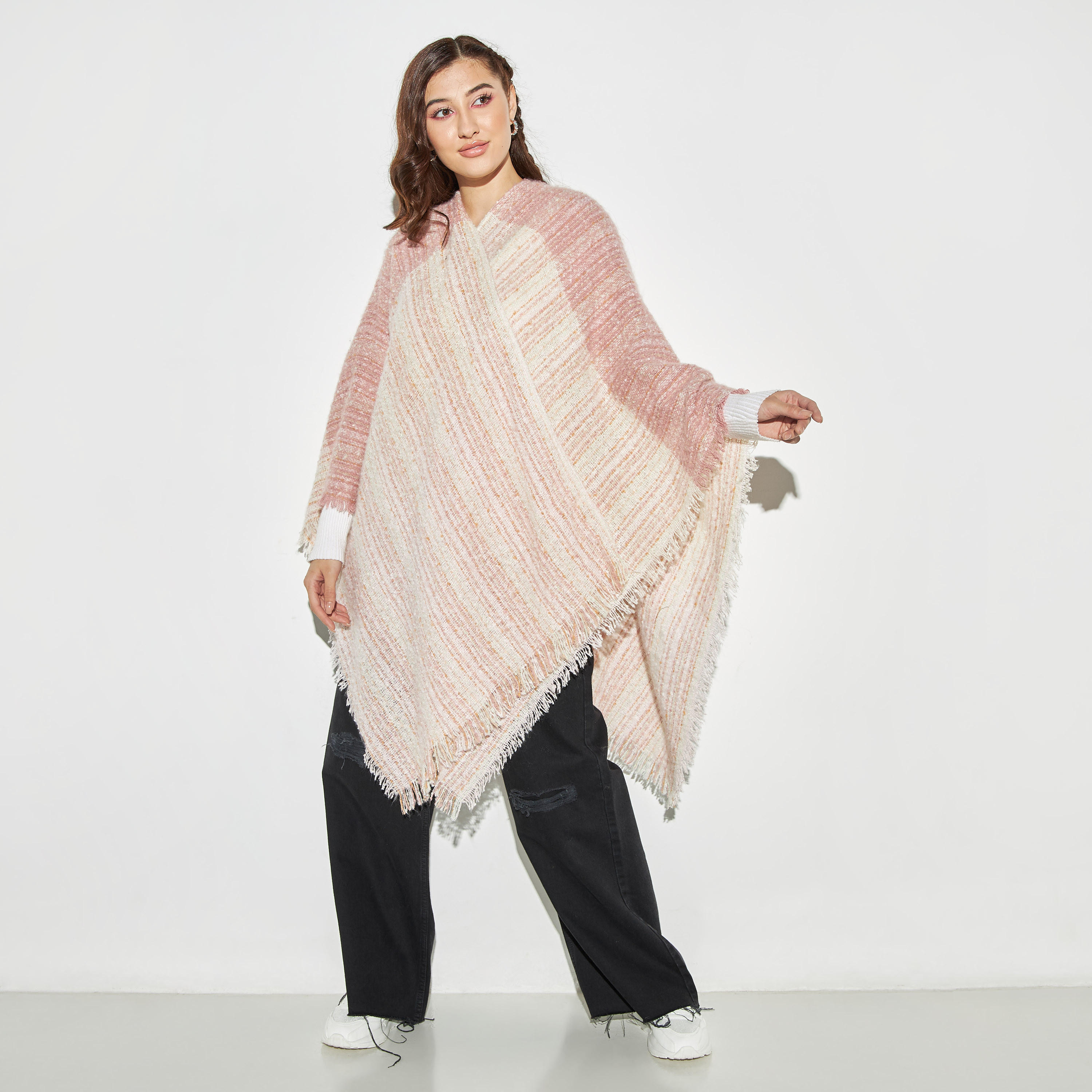 سترة فضفاضة بوكليه مخطط بشراشيب-women-clothingaccessories-scarves-image-2