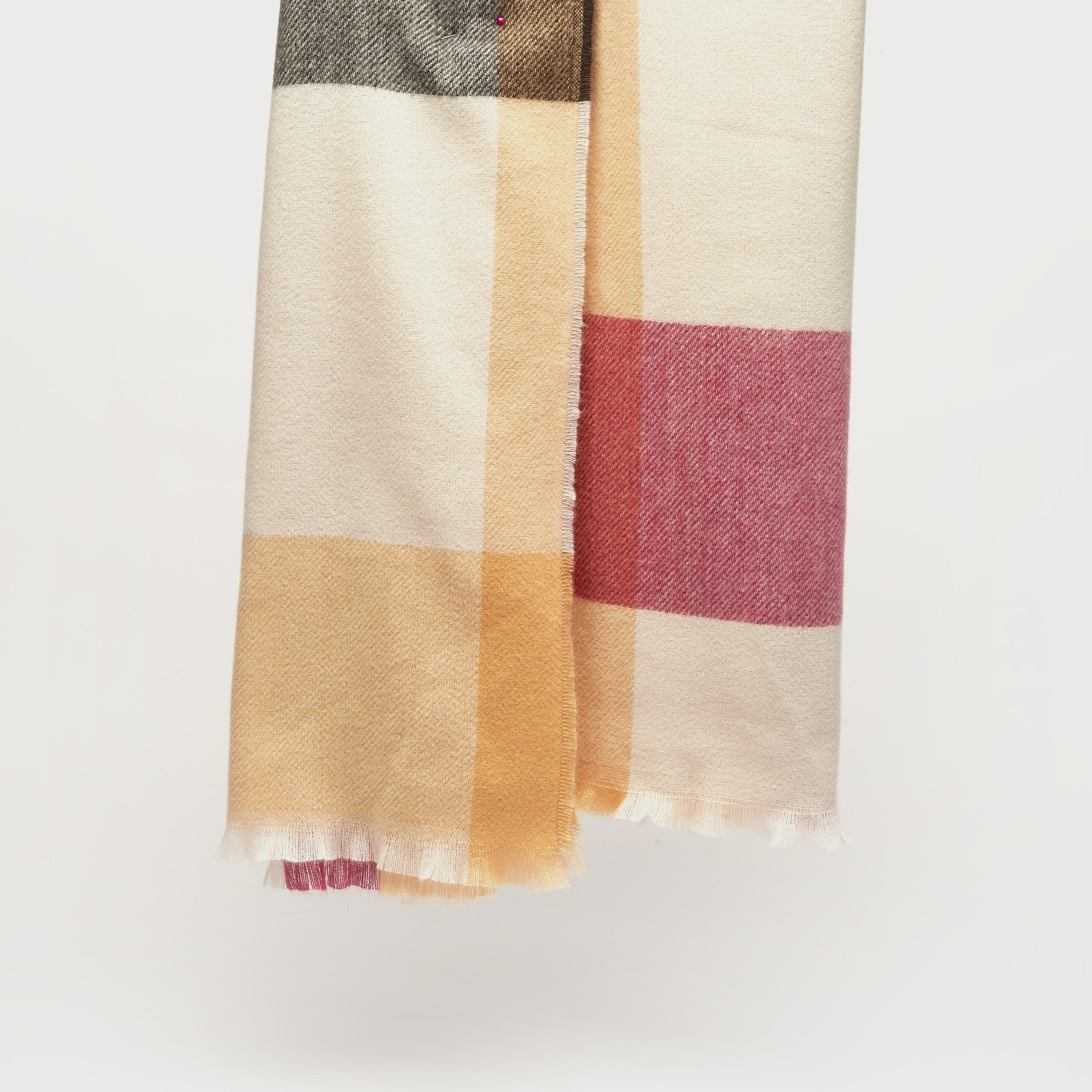 وشاح كاروهات-women-clothingaccessories-scarves-image-1