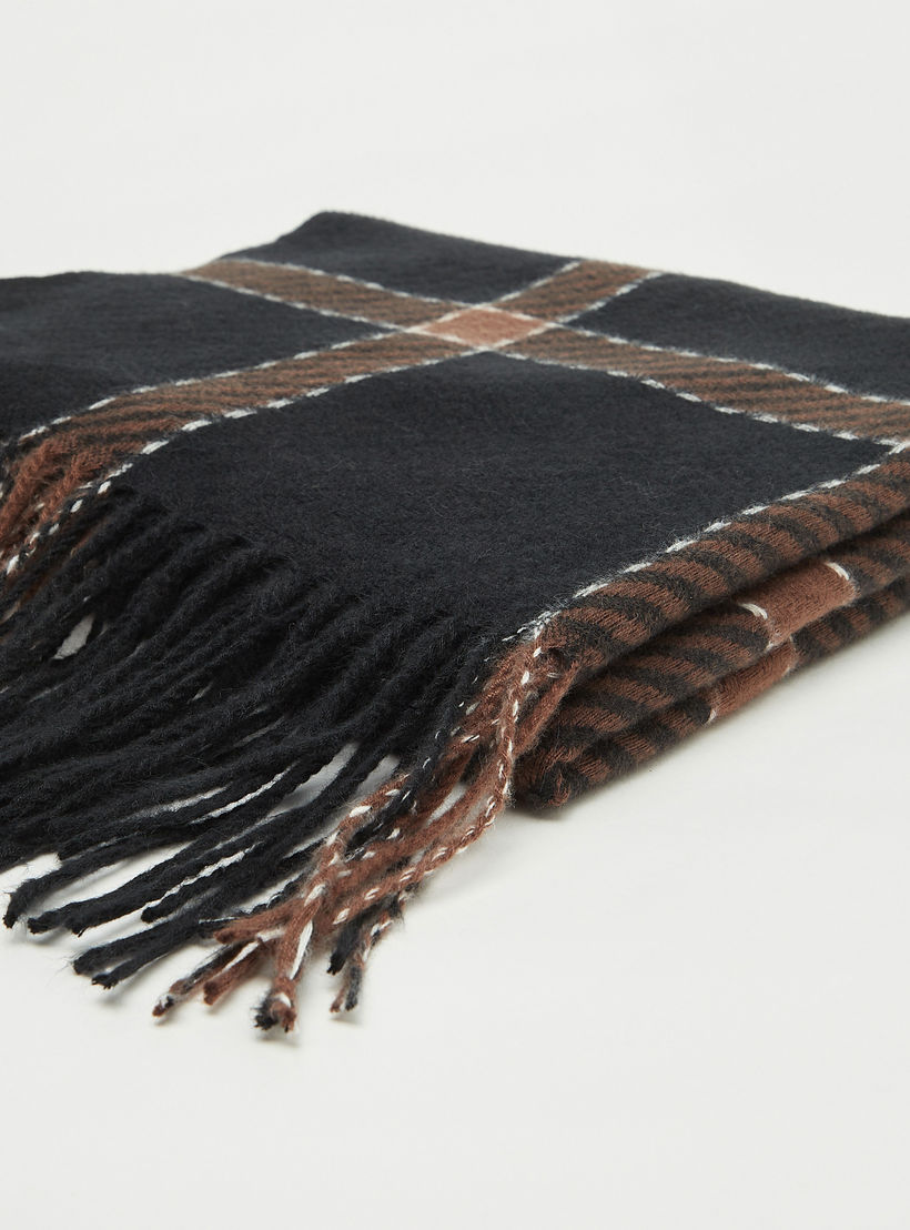وشاح كاروهات بارز الملمس-women-clothingaccessories-scarves-image-3