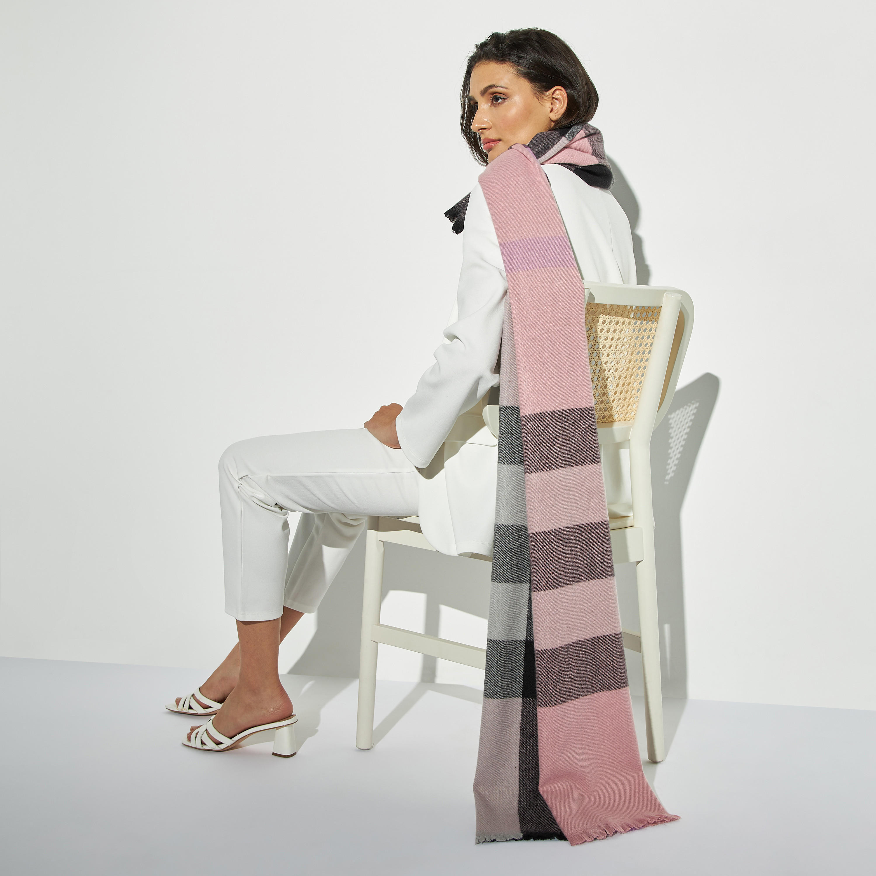 وشاح كاروهات بتفاصيل شراشيب-women-clothingaccessories-scarves-image-2
