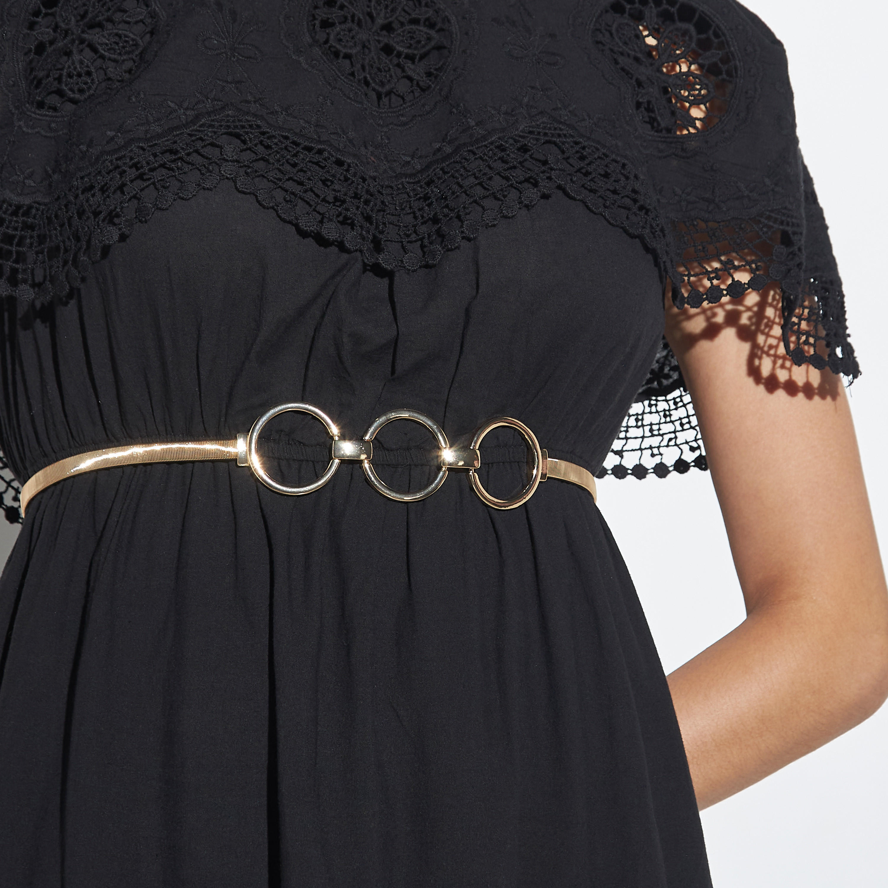 حزام قابل للتمدد بقفل إغلاق وزينة معدنية-women-clothingaccessories-belts-image-2