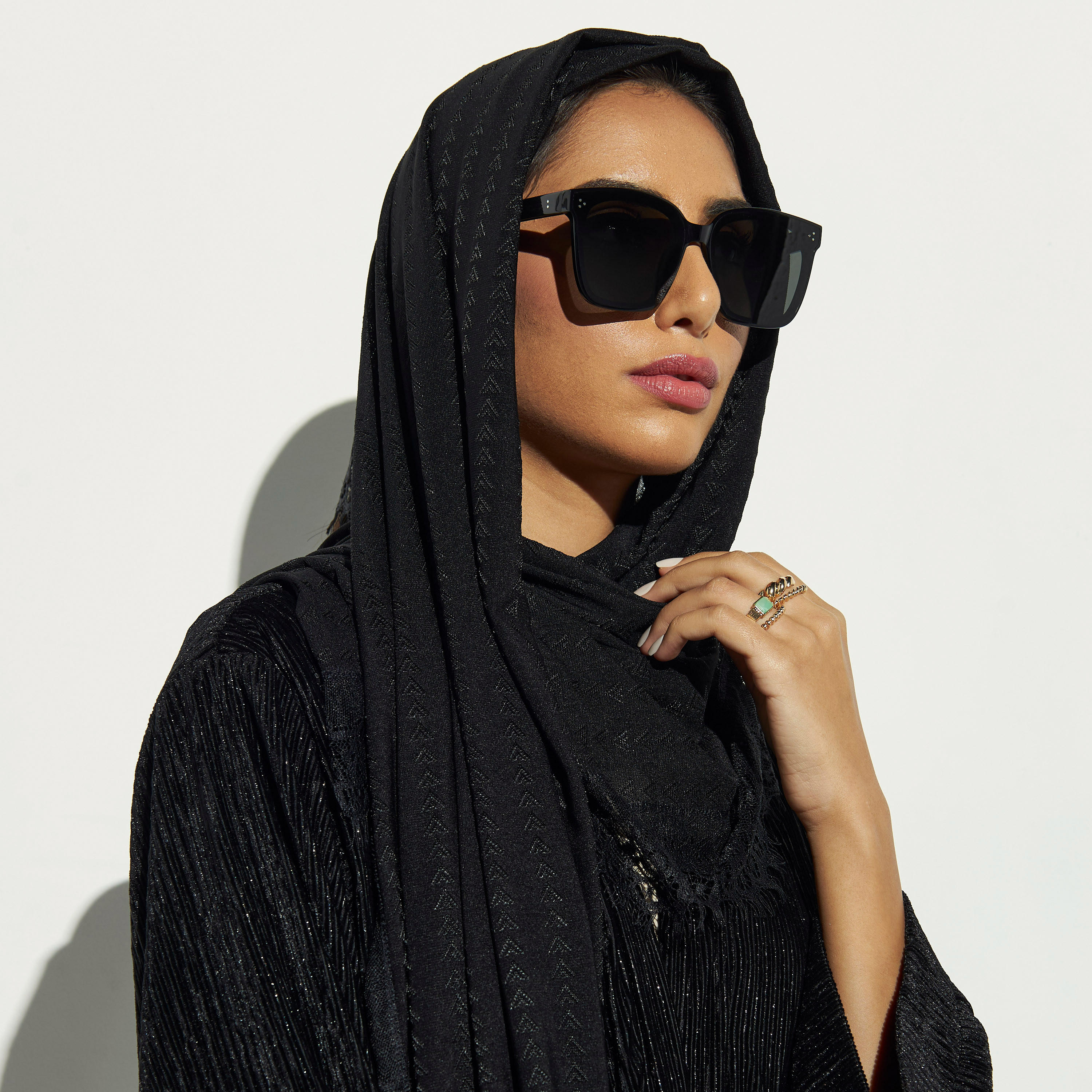 حجاب بارز الملمس بتفاصيل دانتيل-women-clothingaccessories-scarves-image-2