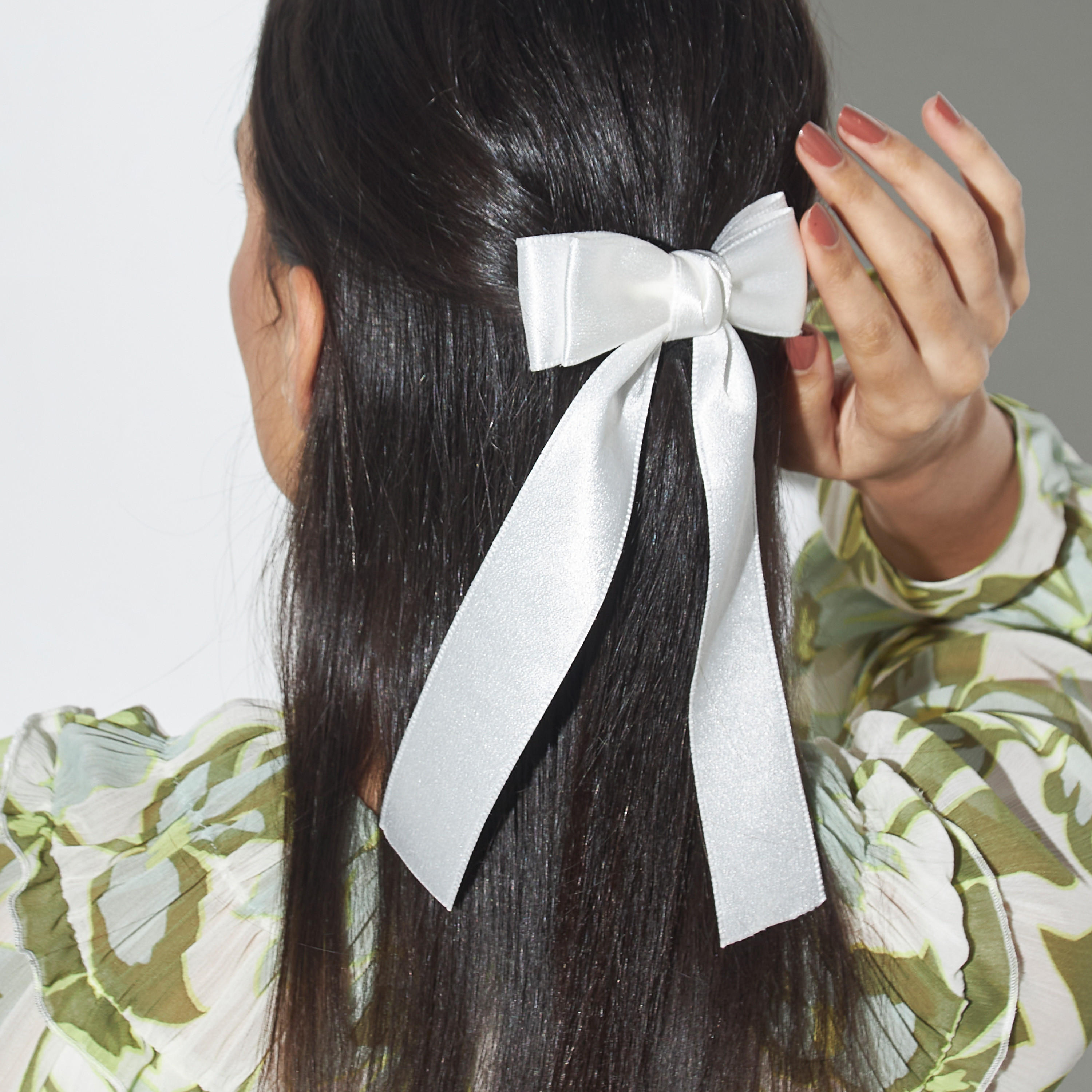 مشبك شعر بزينة فيونكة-women-hairaccessories-image-2
