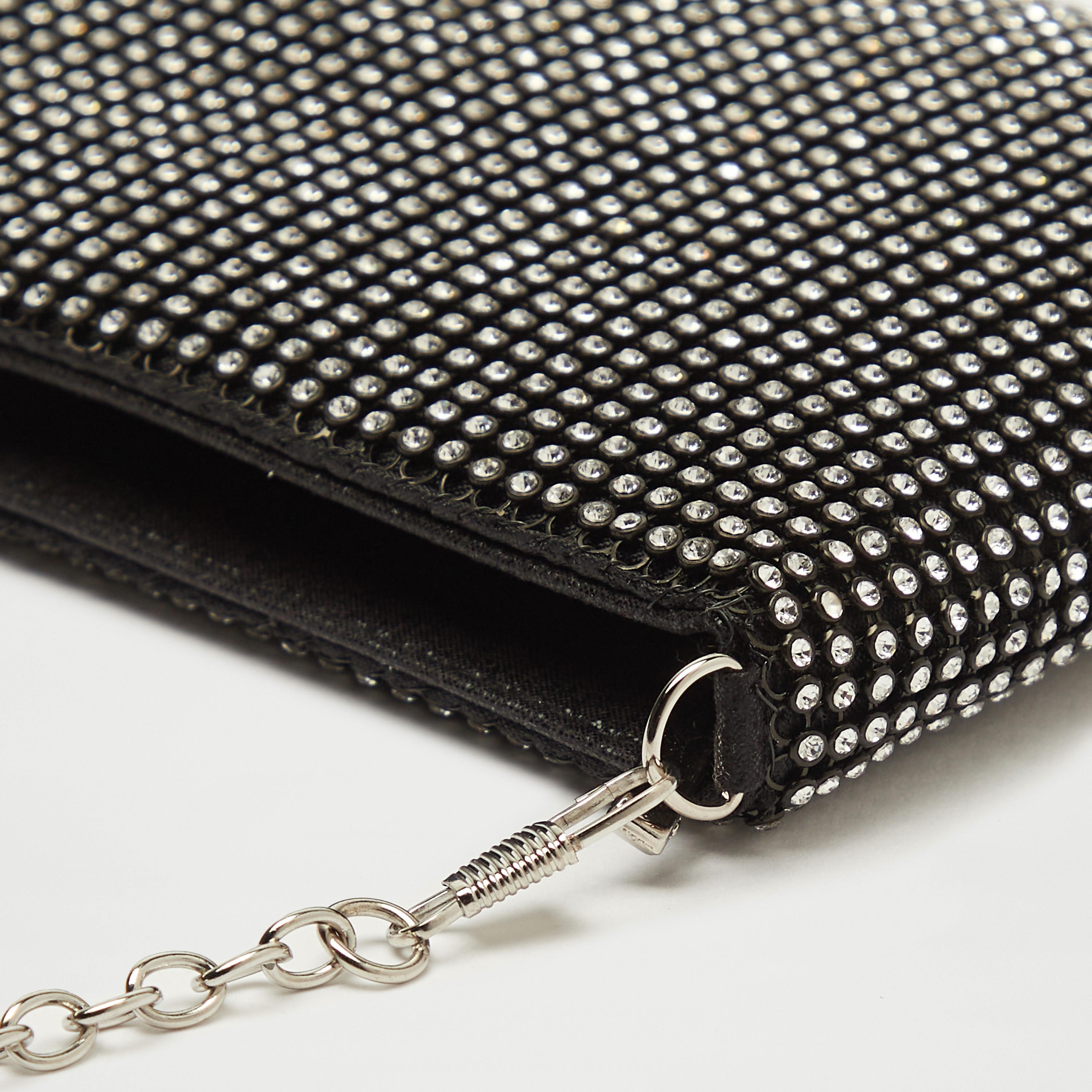 شنطة يد مزيّنة بسحّاب إغلاق وحزام سلسلة-women-bagsandwallets-handbags-image-3