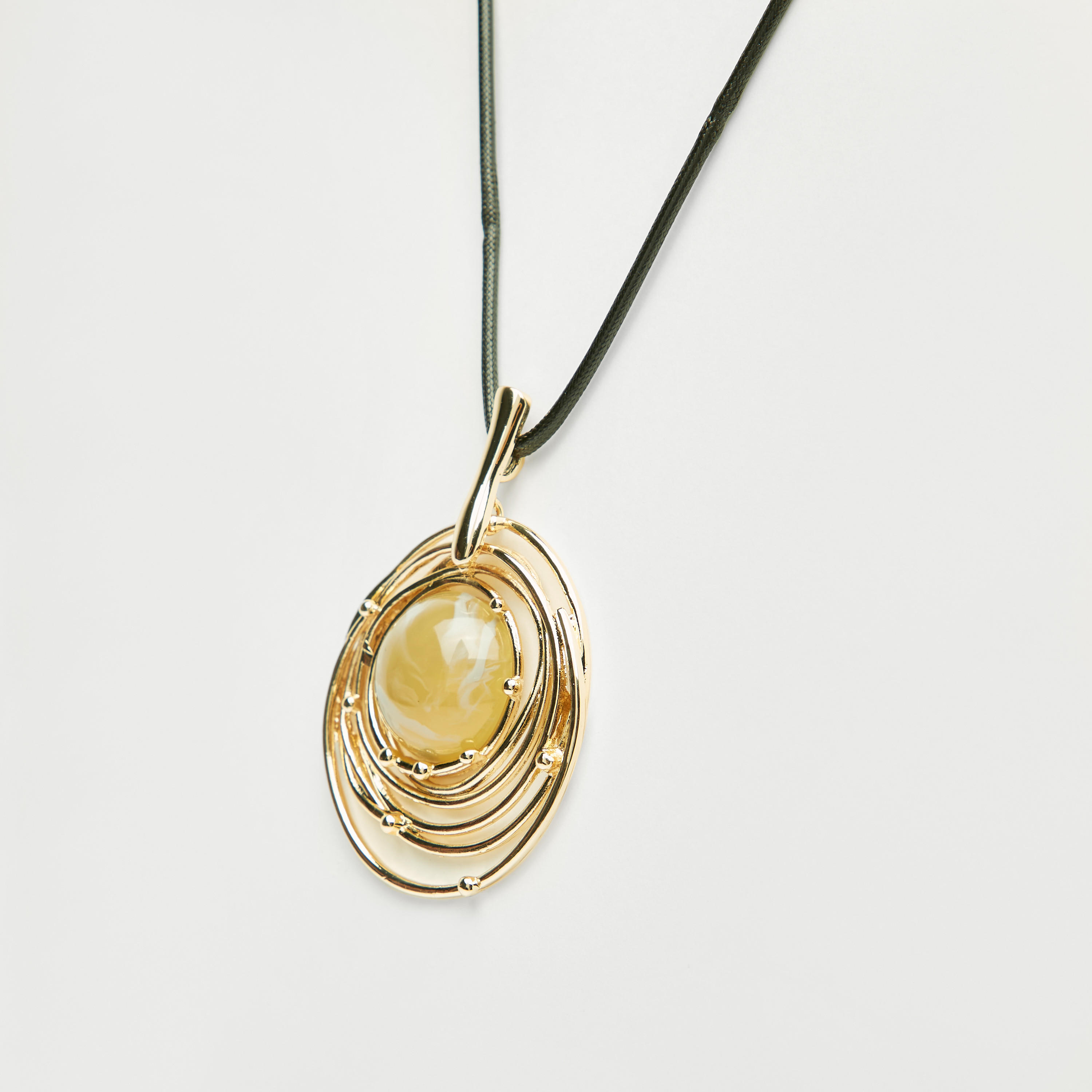 قلادة متعددة الطبقات بدلاية مزينة ومشبك إغلاق-women-watchesandjewellery-jewellery-necklacesandpendants-image-3
