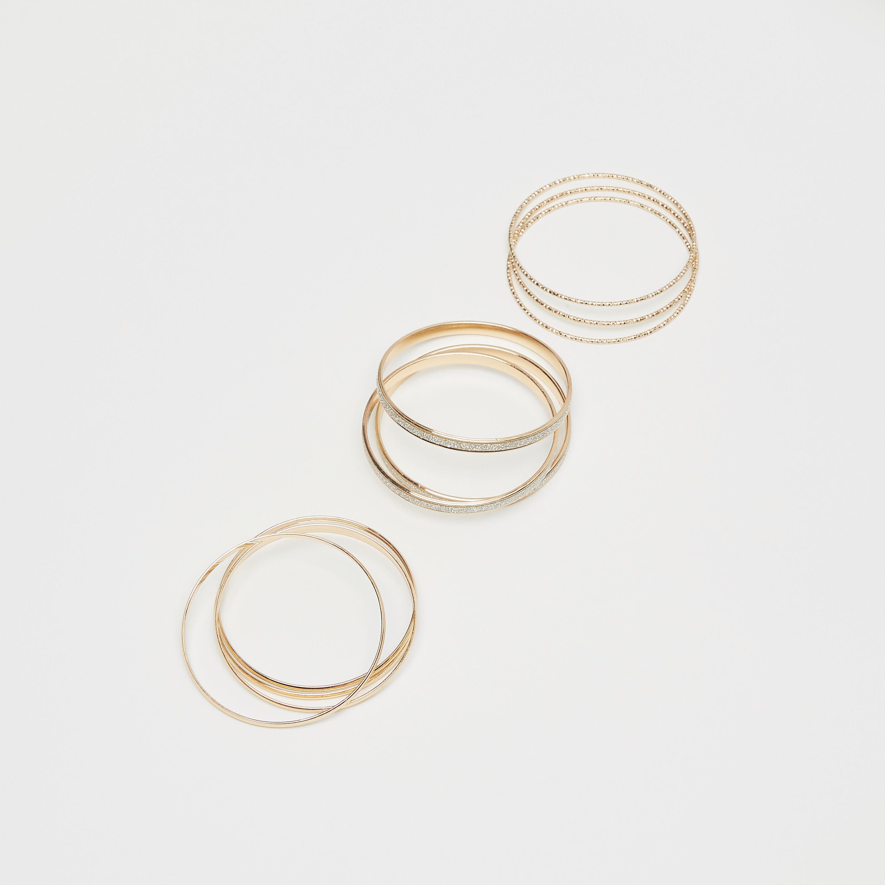 أساور متنوعة - طقم من 10 قطع-women-watchesandjewellery-jewellery-banglesandbracelets-image-1