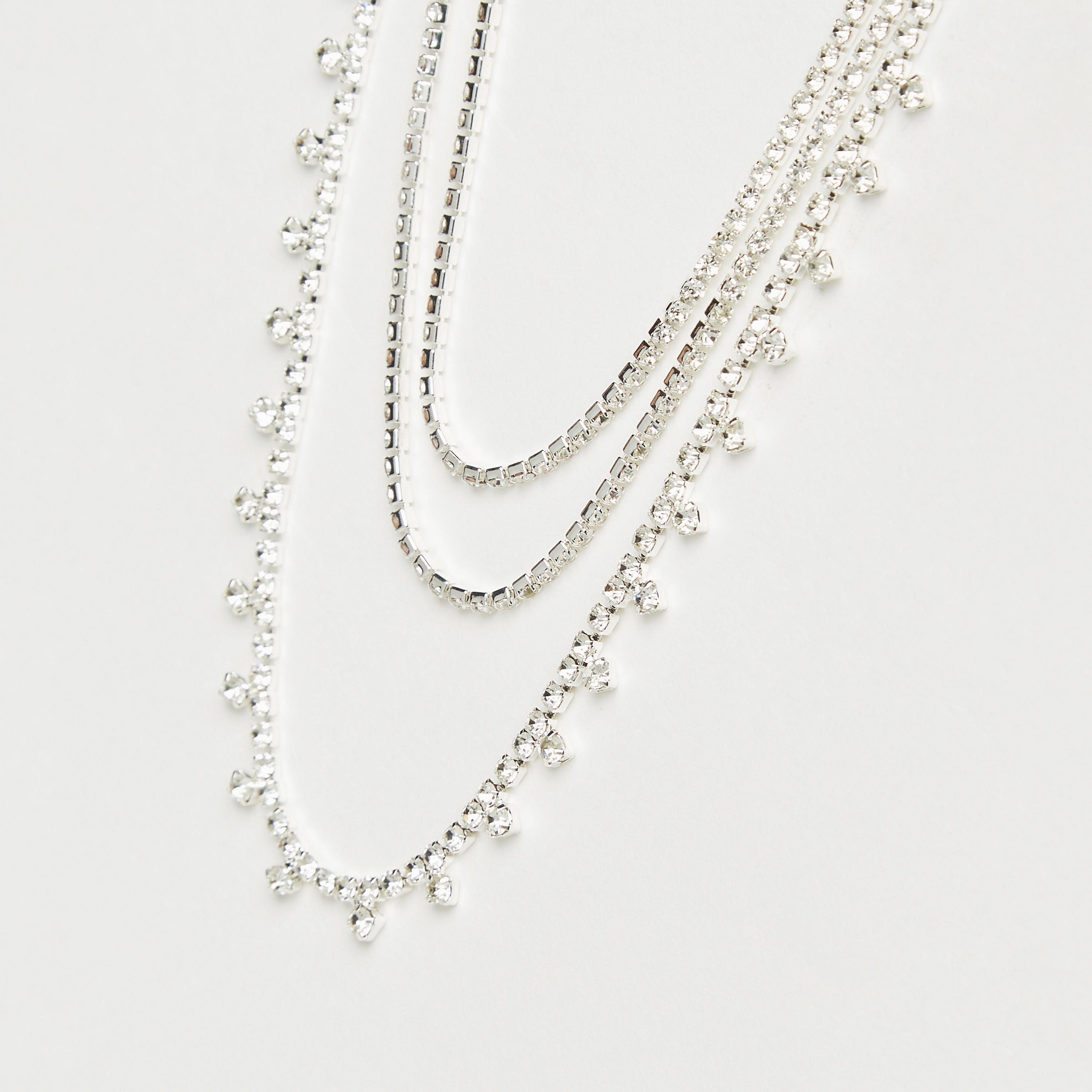 قلادة متعدّدة الطبقات مزيّنة بمشبك إغلاق-women-watchesandjewellery-jewellery-necklacesandpendants-image-3