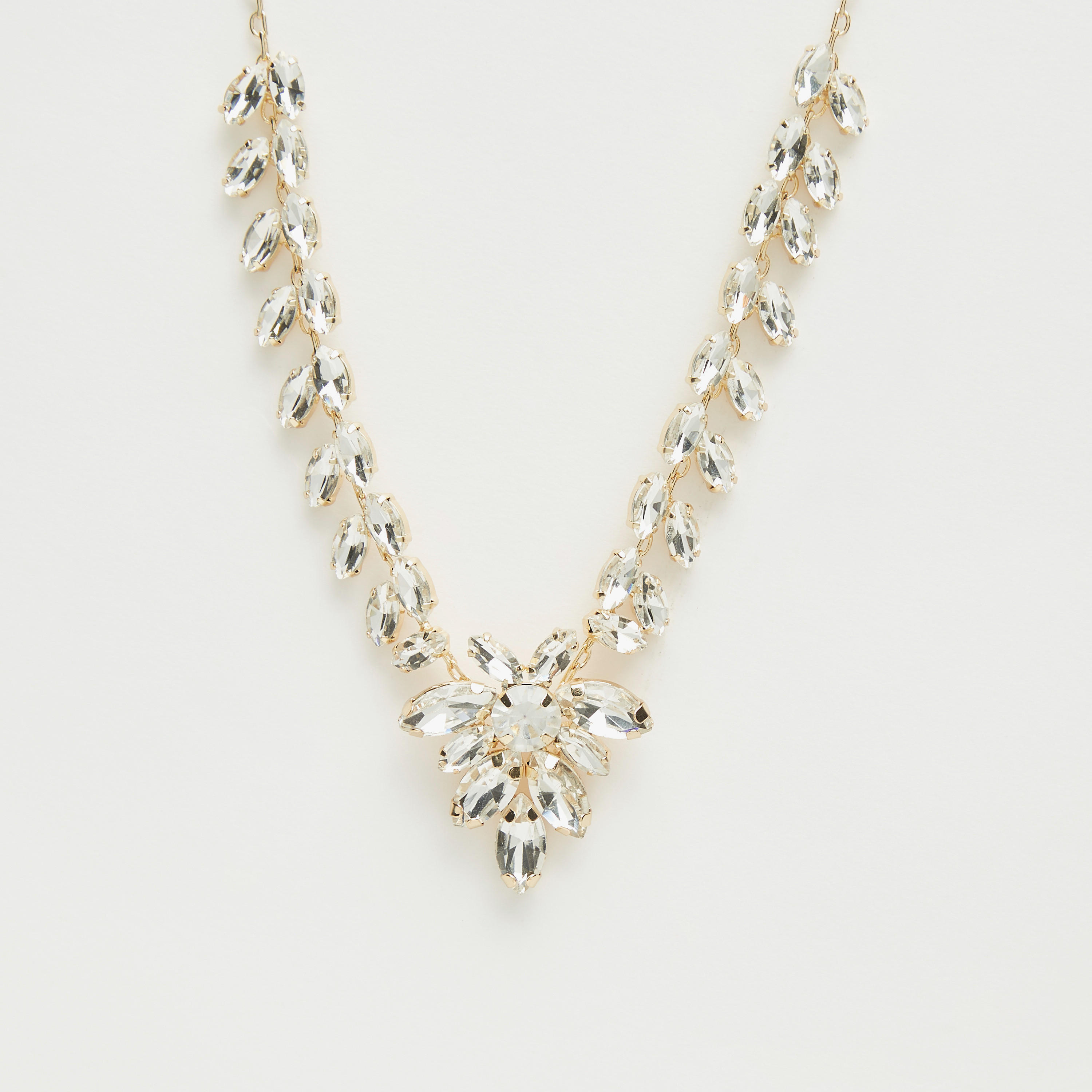 قلادة مزيّنة بمشبك إغلاق-women-watchesandjewellery-jewellery-necklacesandpendants-image-1