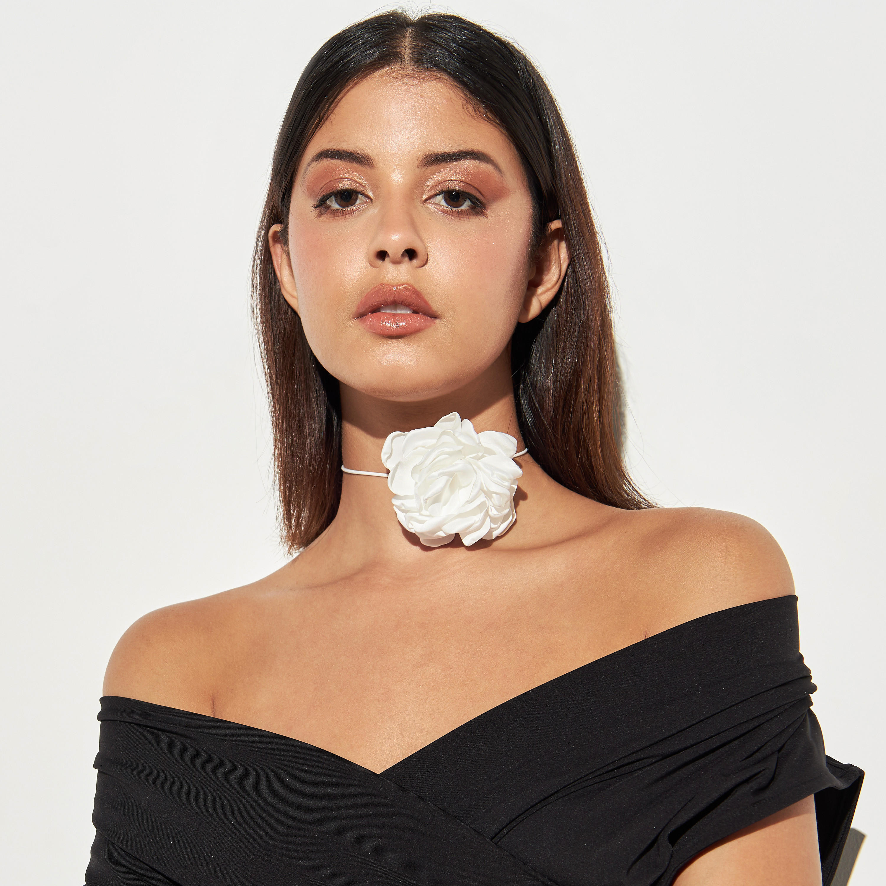 Flower Accent Choker Necklace-women-watchesandjewellery-jewellery-necklacesandpendants-image-2