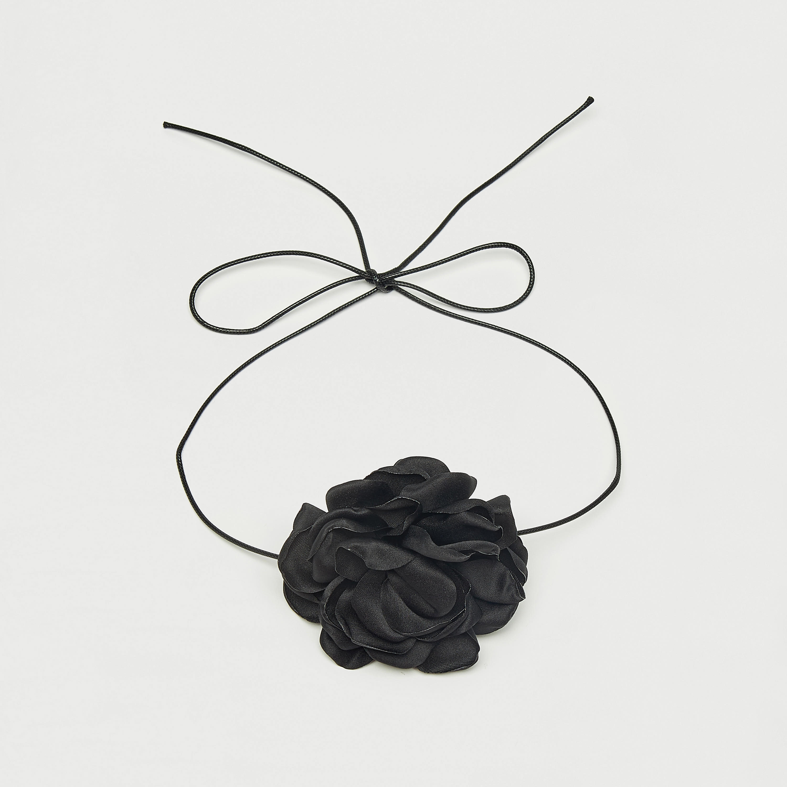 قلادة مزينة بالزهور-women-watchesandjewellery-jewellery-necklacesandpendants-image-1