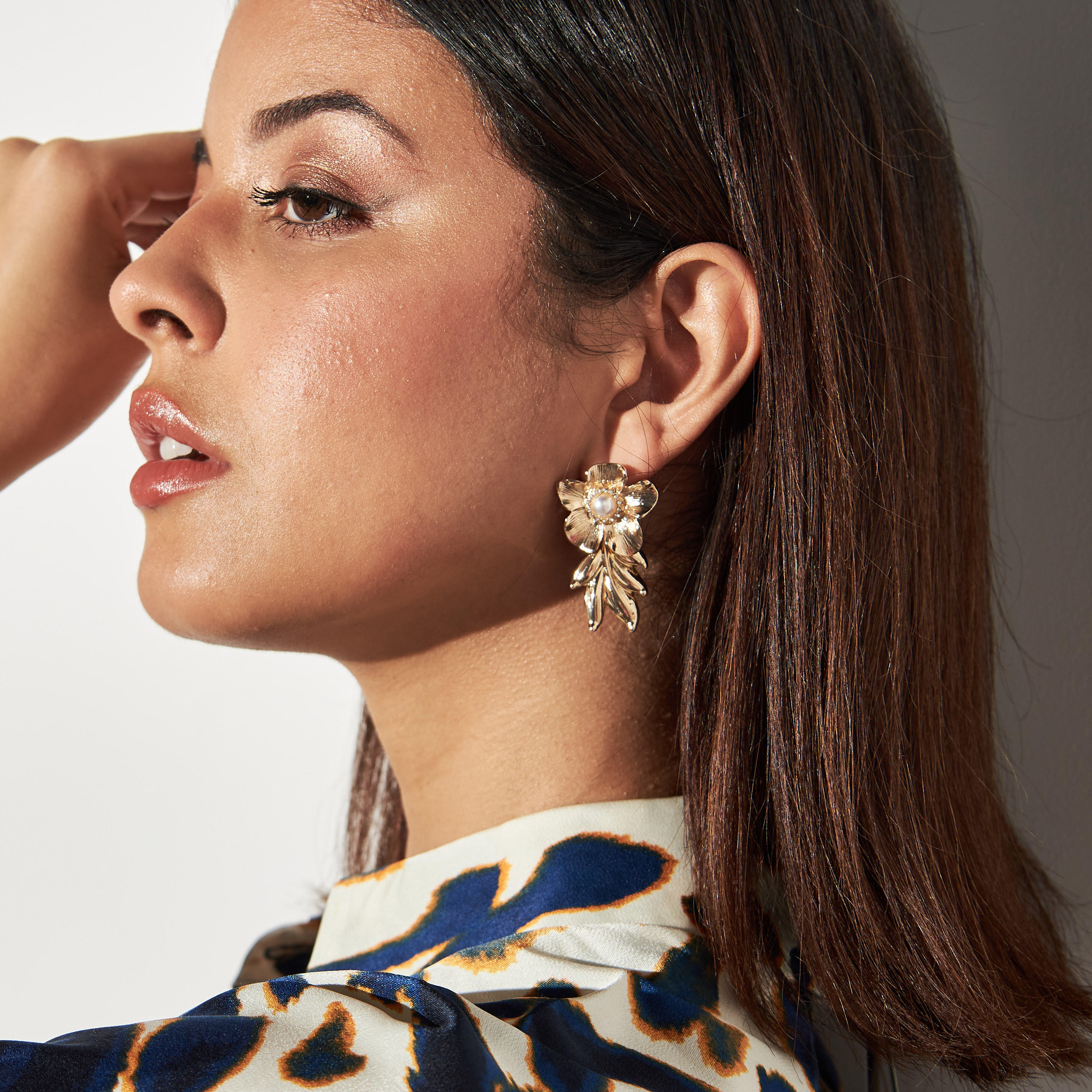 Embellished Floral Earrings with Push Back Closure-women-watchesandjewellery-jewellery-earrings-image-2