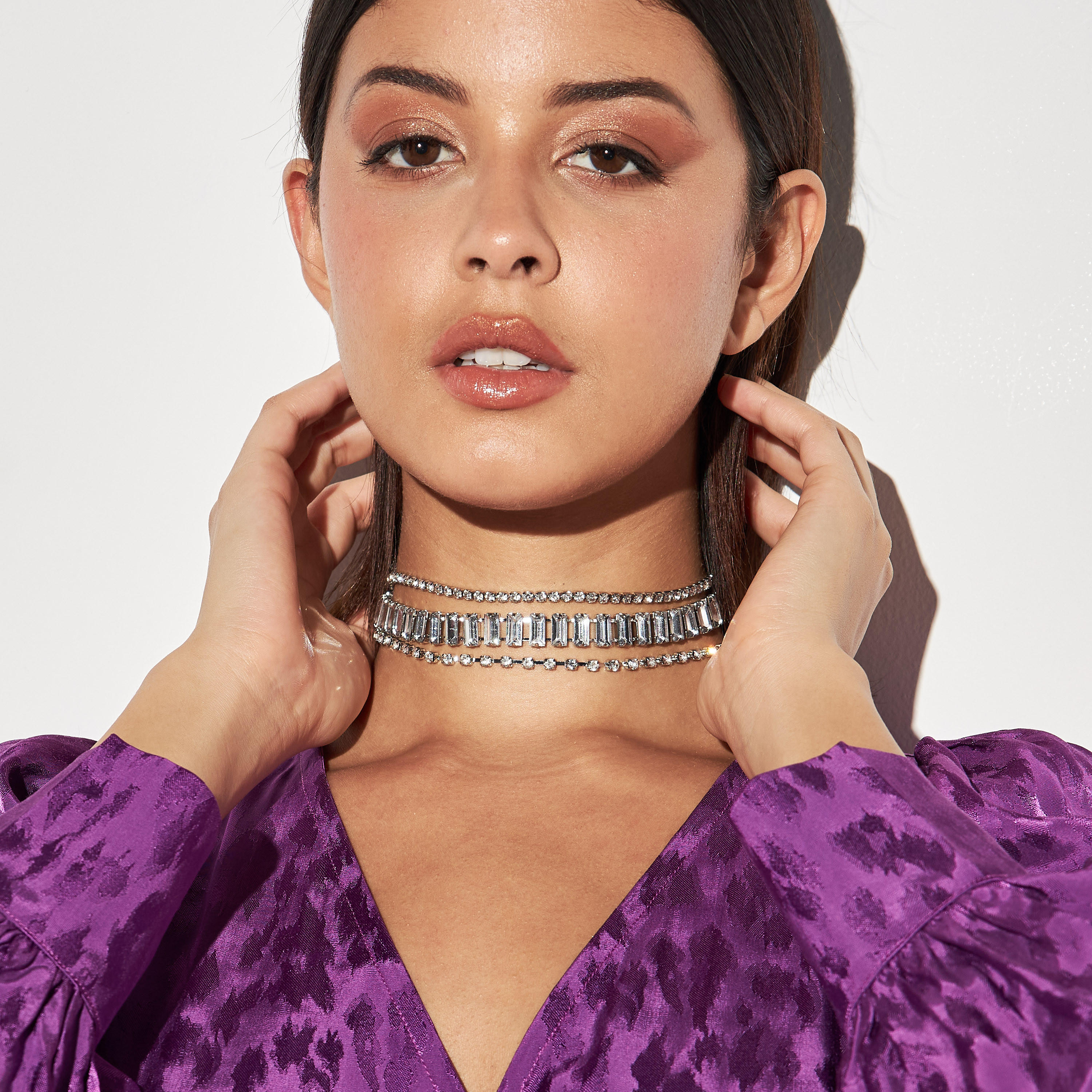 قلادة بمشبك إغلاق مزيّنة بالحجر- طقم 3 قطع متنوعة-women-watchesandjewellery-jewellery-necklacesandpendants-image-2