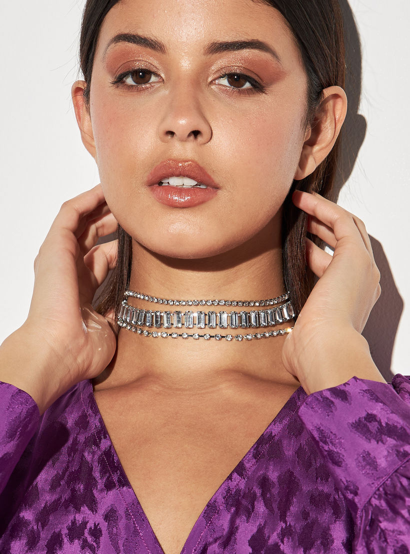 قلادة بمشبك إغلاق مزيّنة بالحجر- طقم 3 قطع متنوعة-women-watchesandjewellery-jewellery-necklacesandpendants-image-2