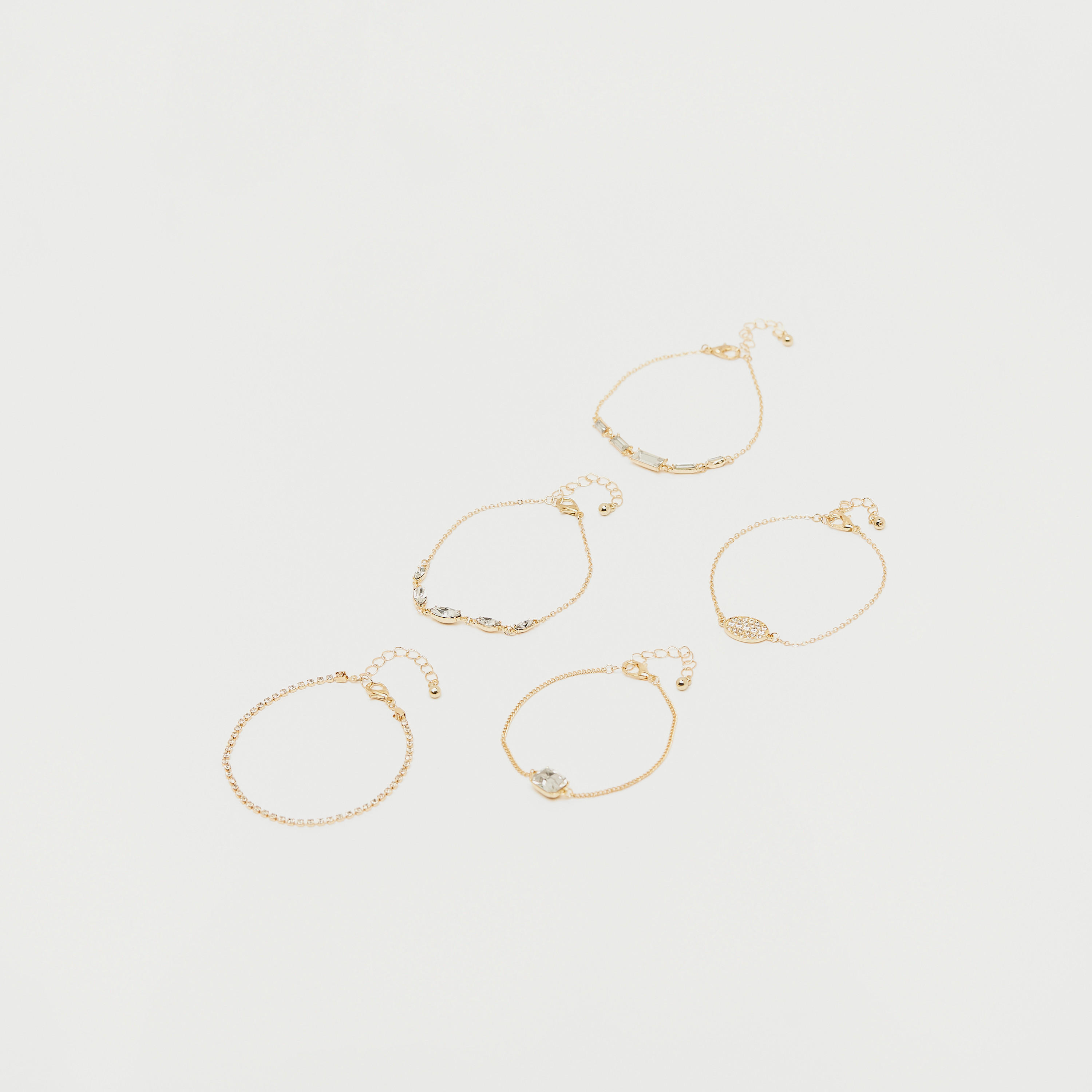 أساور مزيّنة بمشبك إغلاق - طقم من 5 قطع-women-watchesandjewellery-jewellery-banglesandbracelets-image-1