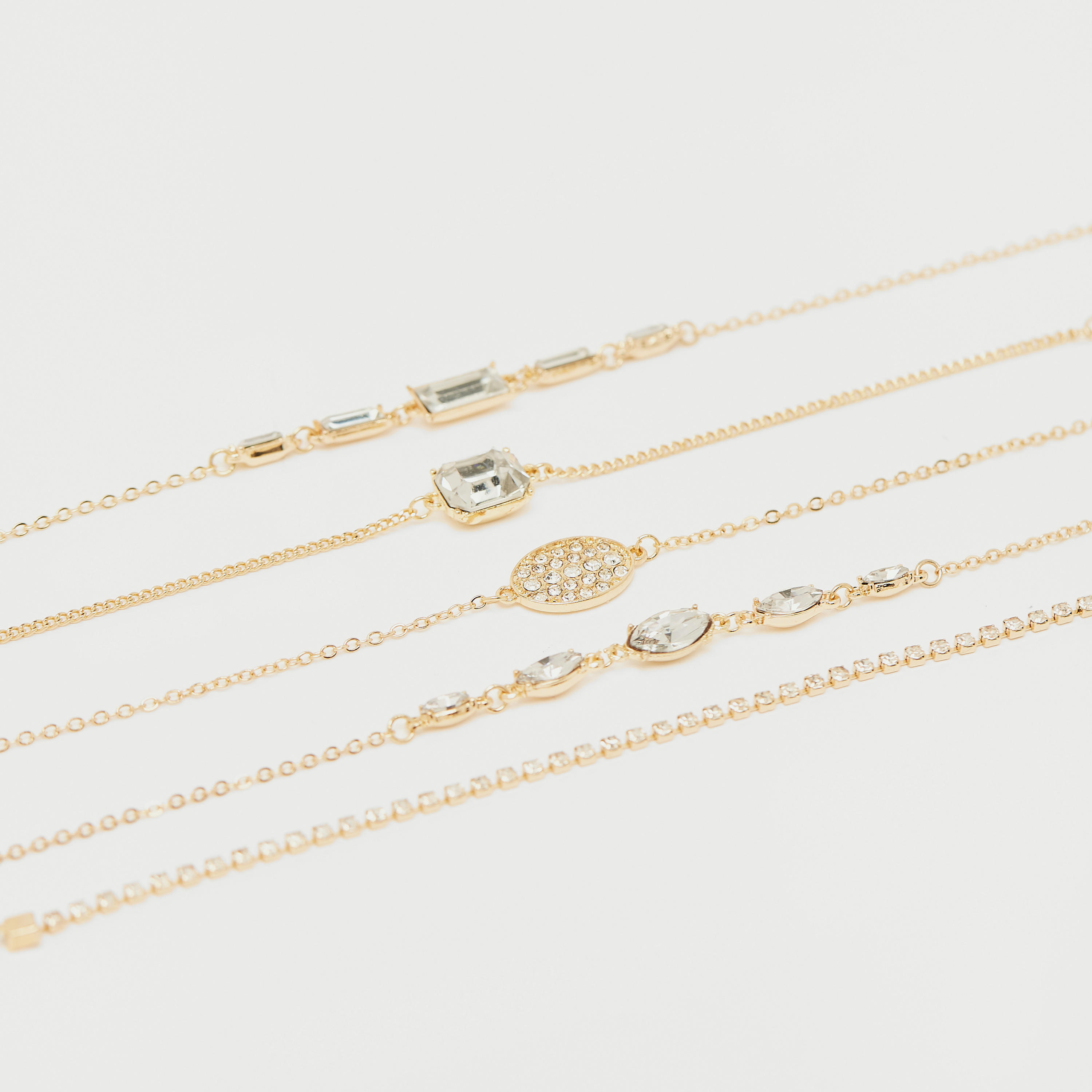 أساور مزيّنة بمشبك إغلاق - طقم من 5 قطع-women-watchesandjewellery-jewellery-banglesandbracelets-image-4