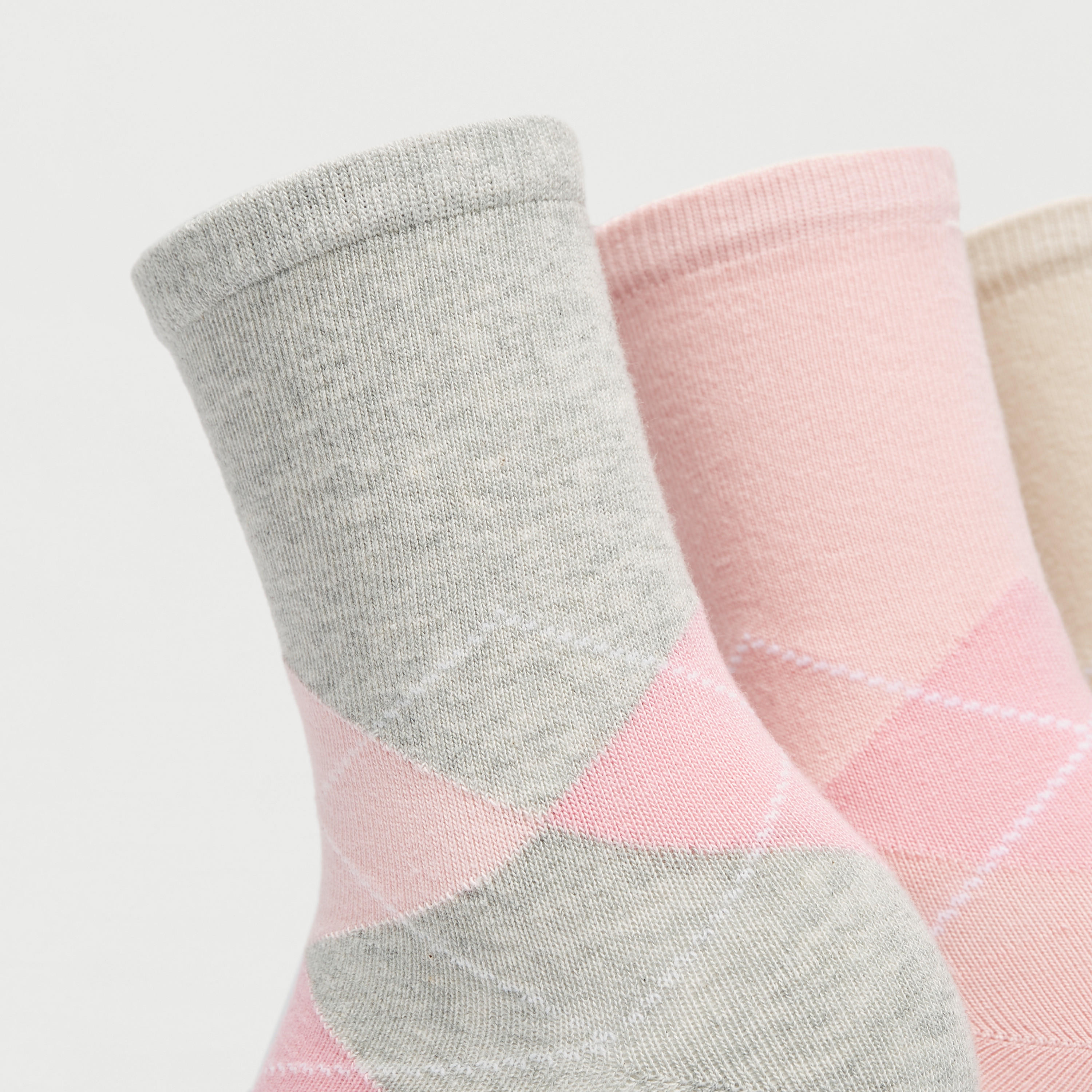 جوارب بطول ربلة الساق بطبعات هندسية - طقم 3 أزواج-women-socksandstockings-image-4