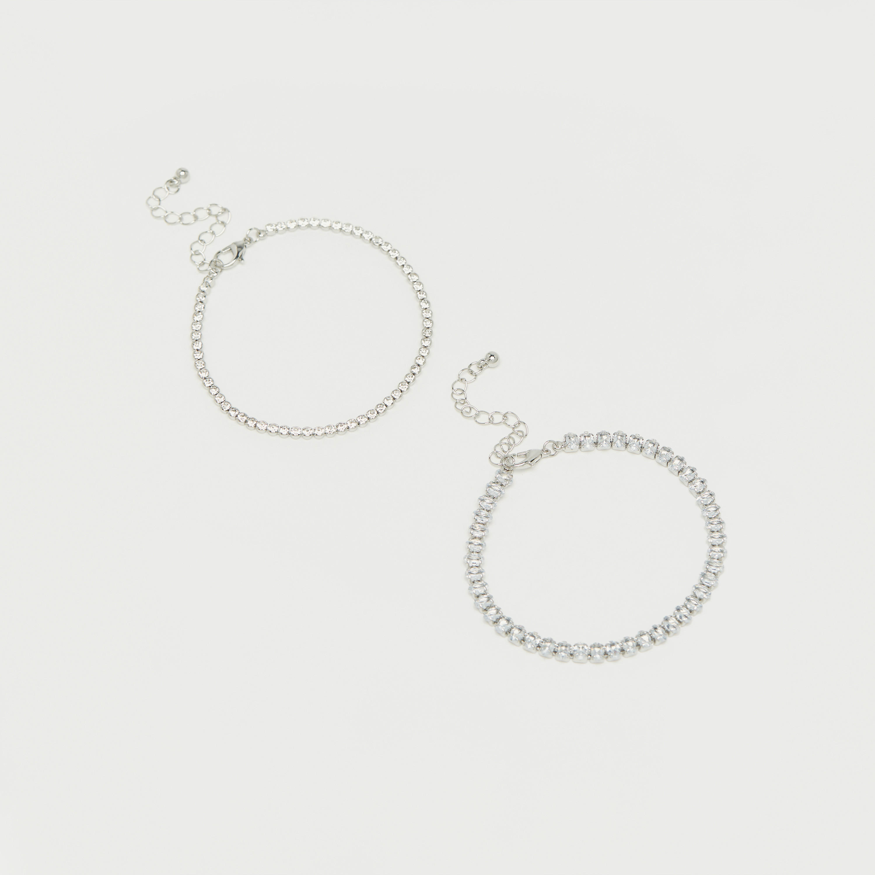 أساور مزيّنة - طقم من قطعتين-women-watchesandjewellery-jewellery-banglesandbracelets-image-1