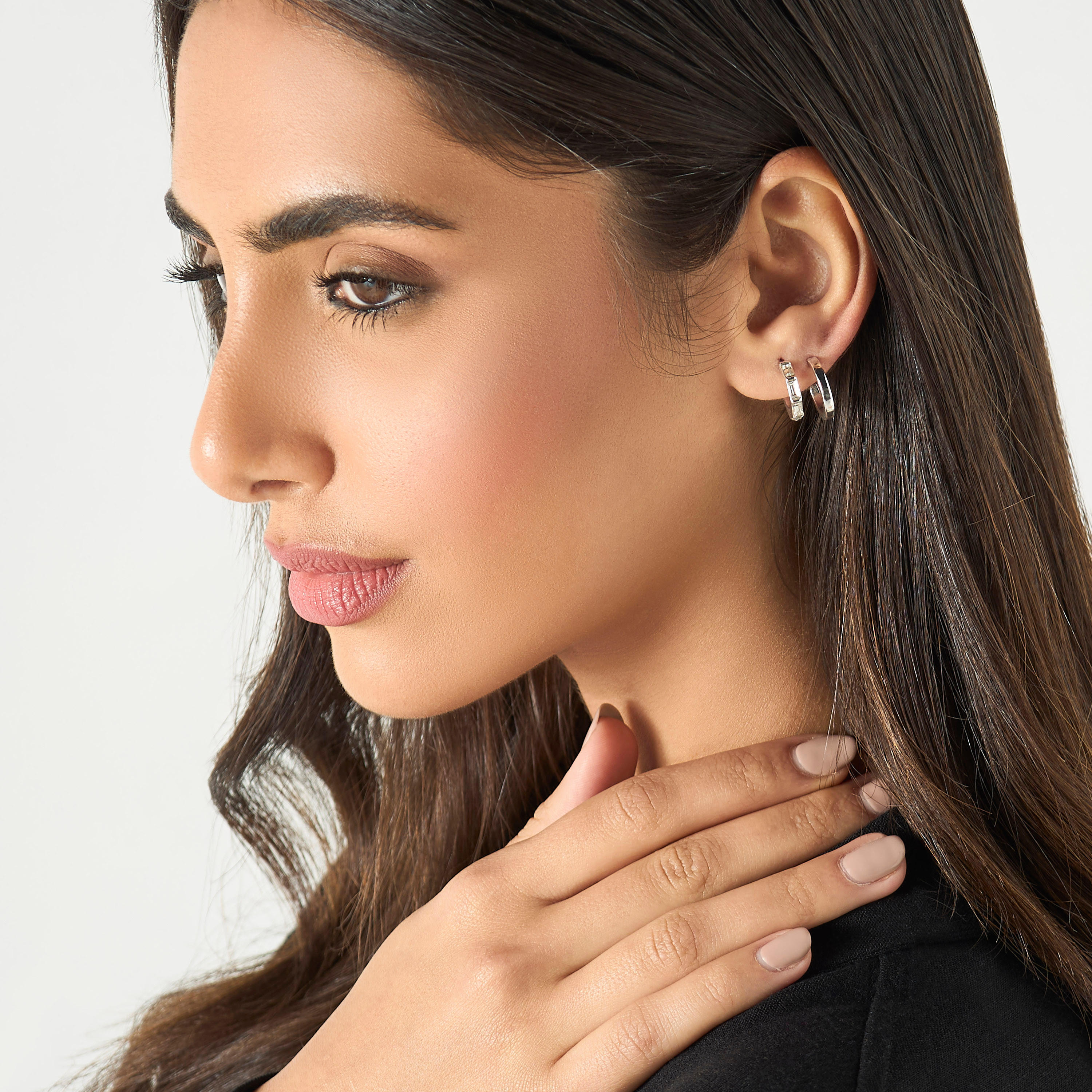 حلقان مزينة - طقم من 6-women-watchesandjewellery-jewellery-earrings-image-2