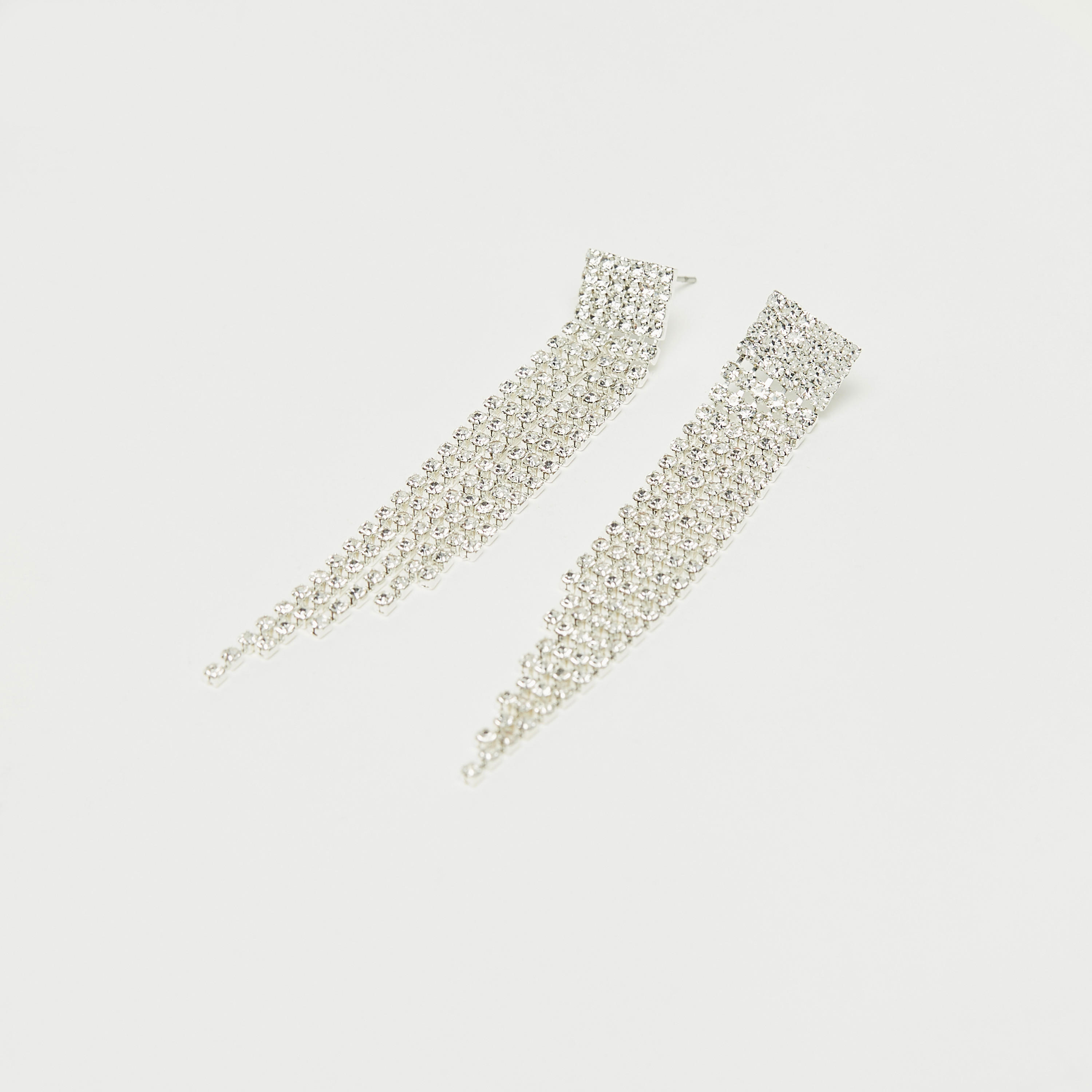 حلق طوق مزيّن بمكبس إغلاق خلفي-women-watchesandjewellery-jewellery-earrings-image-3