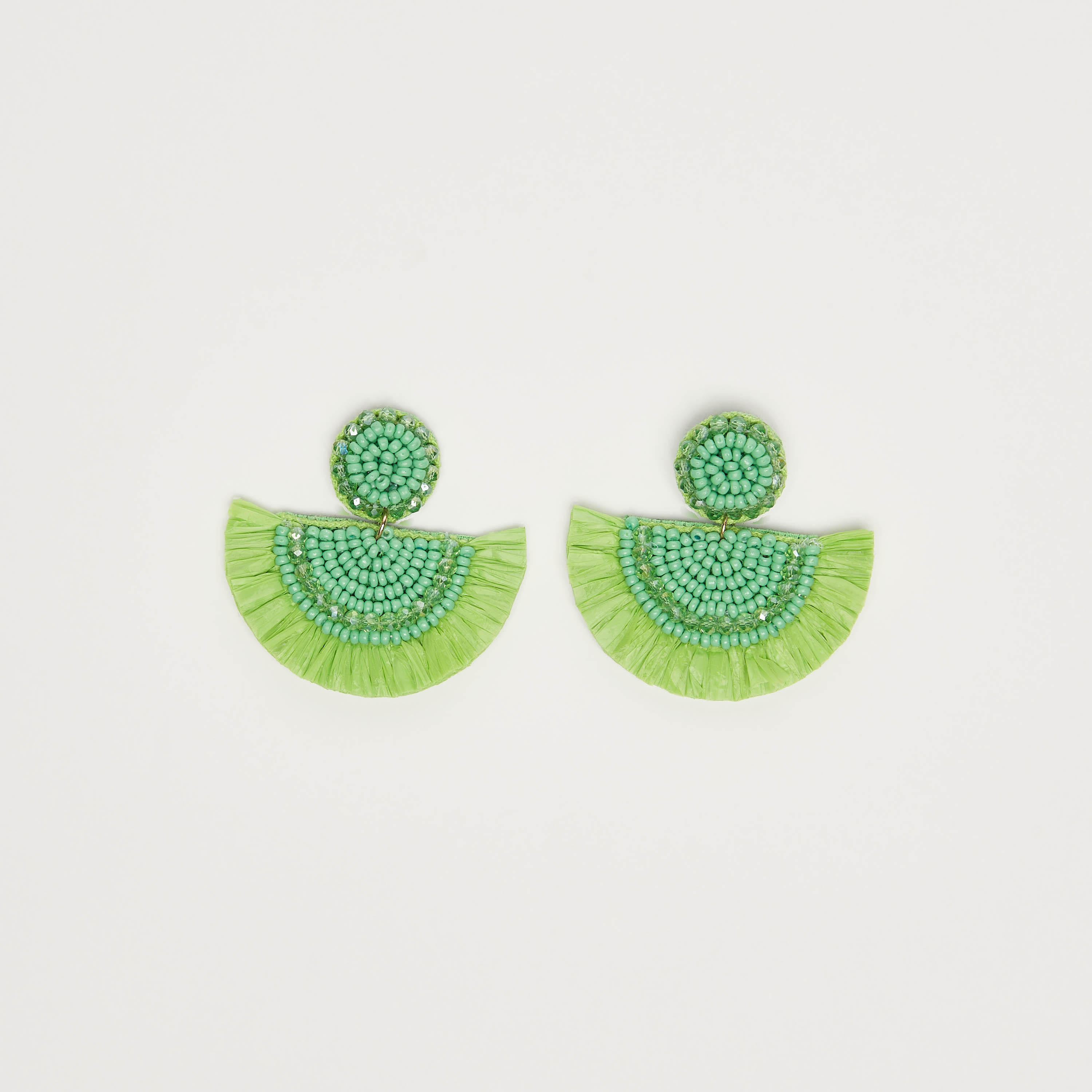 حلق متدلي مزيّن بالخرز بمكبس إغلاق خلفي-women-watchesandjewellery-jewellery-earrings-image-1