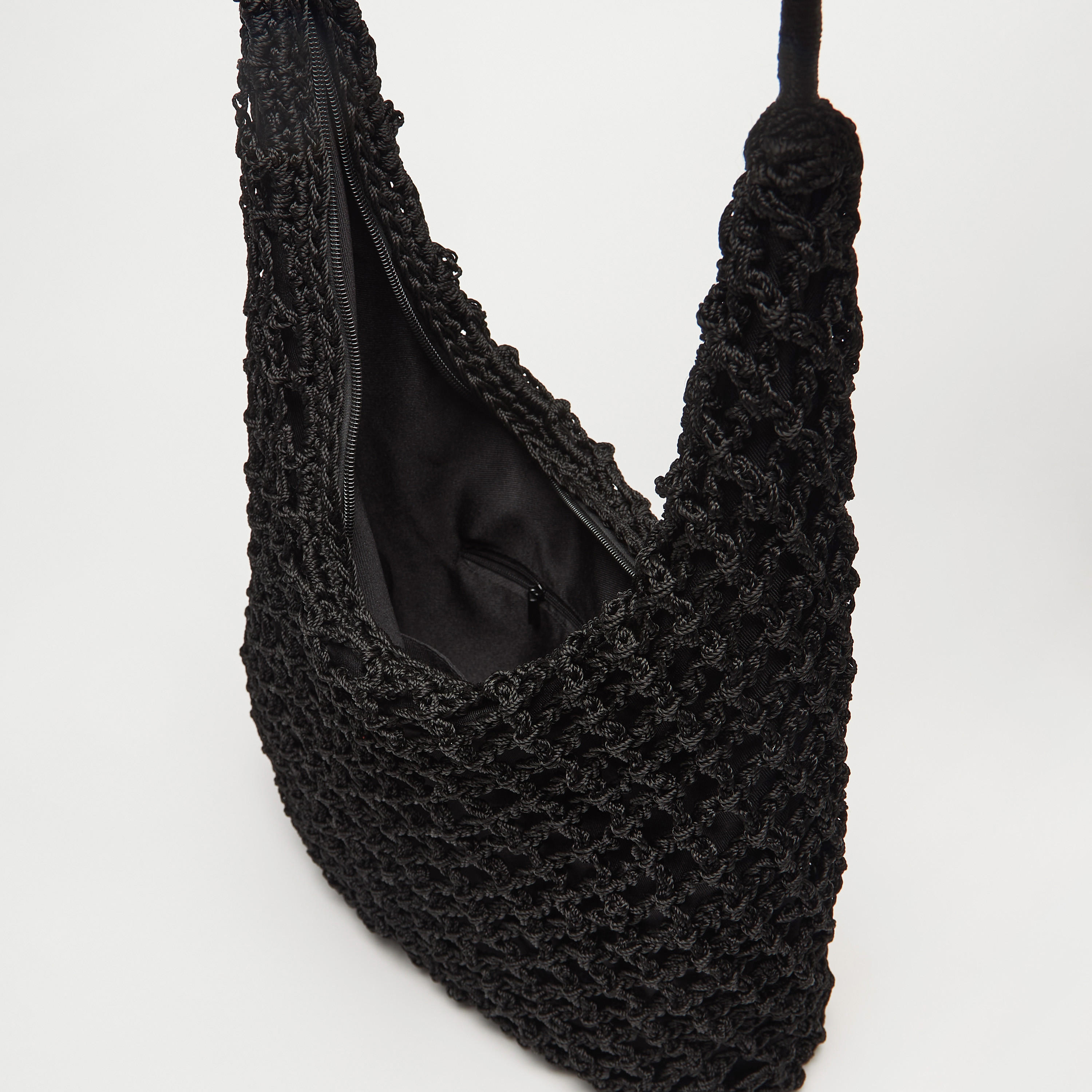 شنطة هوبو بارزة الملمس بحزام مزين بالخرز وسحاب إغلاق-women-bagsandwallets-handbags-image-4