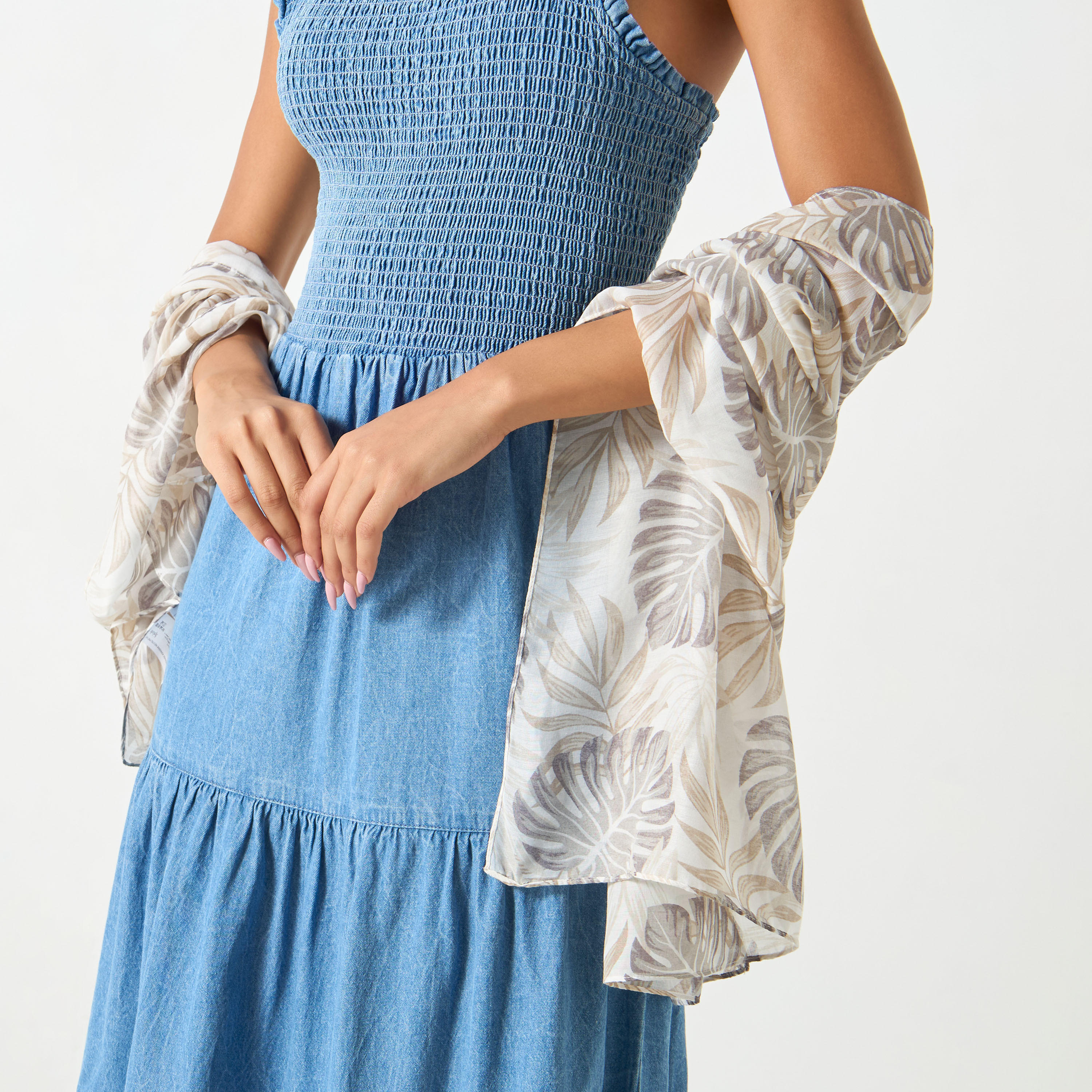 وشاح بطبعات استوائية-women-clothingaccessories-scarves-image-3