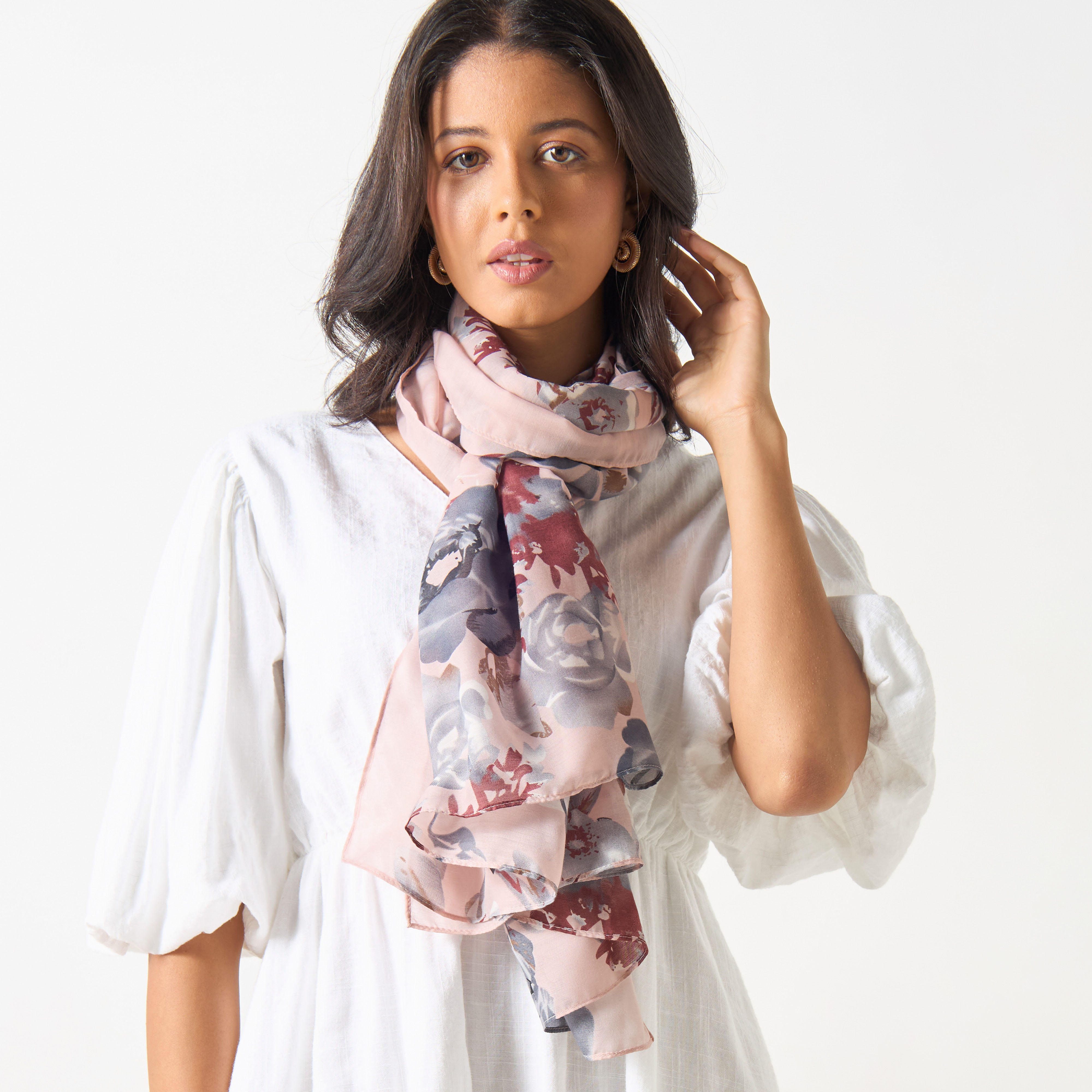 وشاح بطبعات أزهار-women-clothingaccessories-scarves-image-2