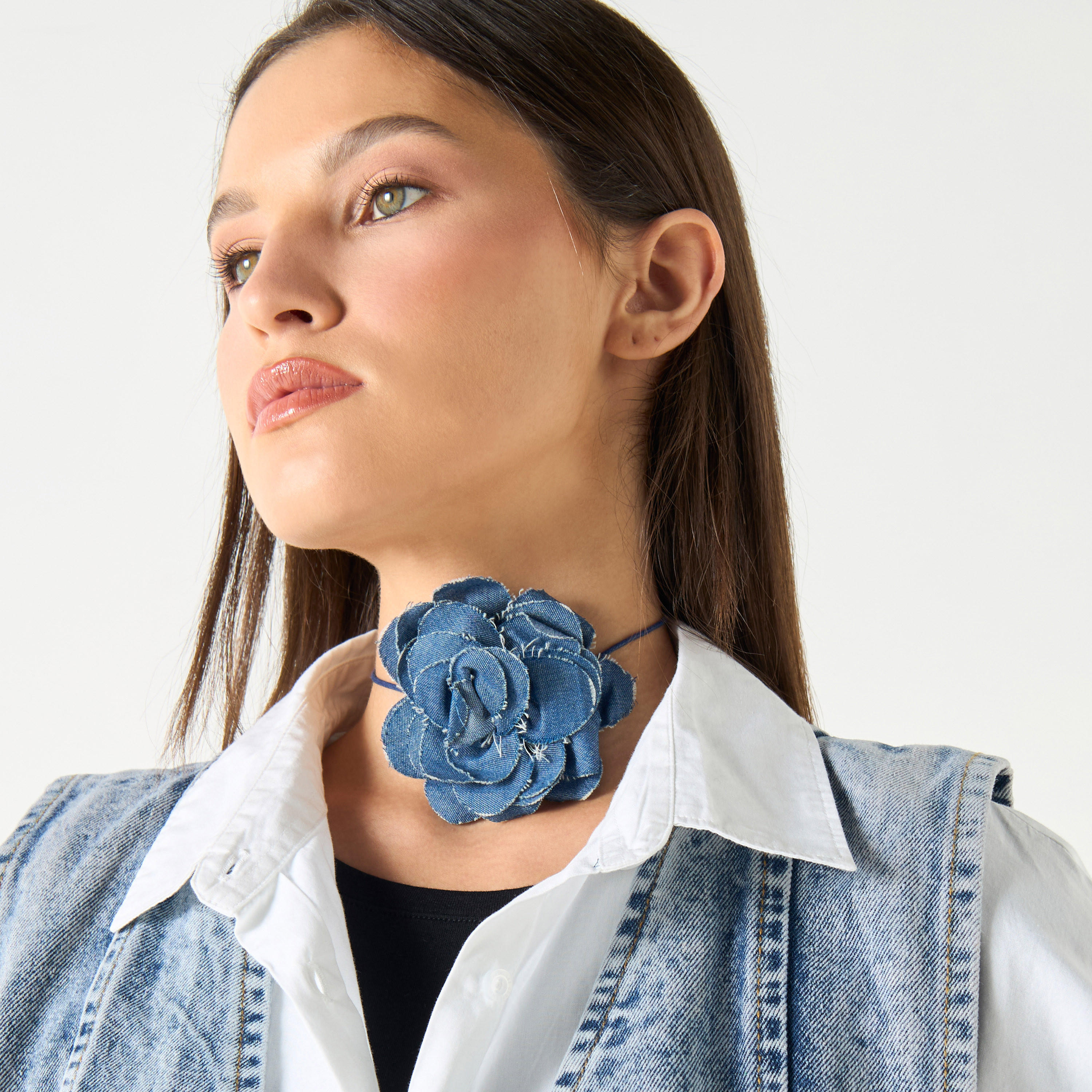 Flower Applique Choker Necklace with Tie-Ups-women-watchesandjewellery-jewellery-necklacesandpendants-image-2
