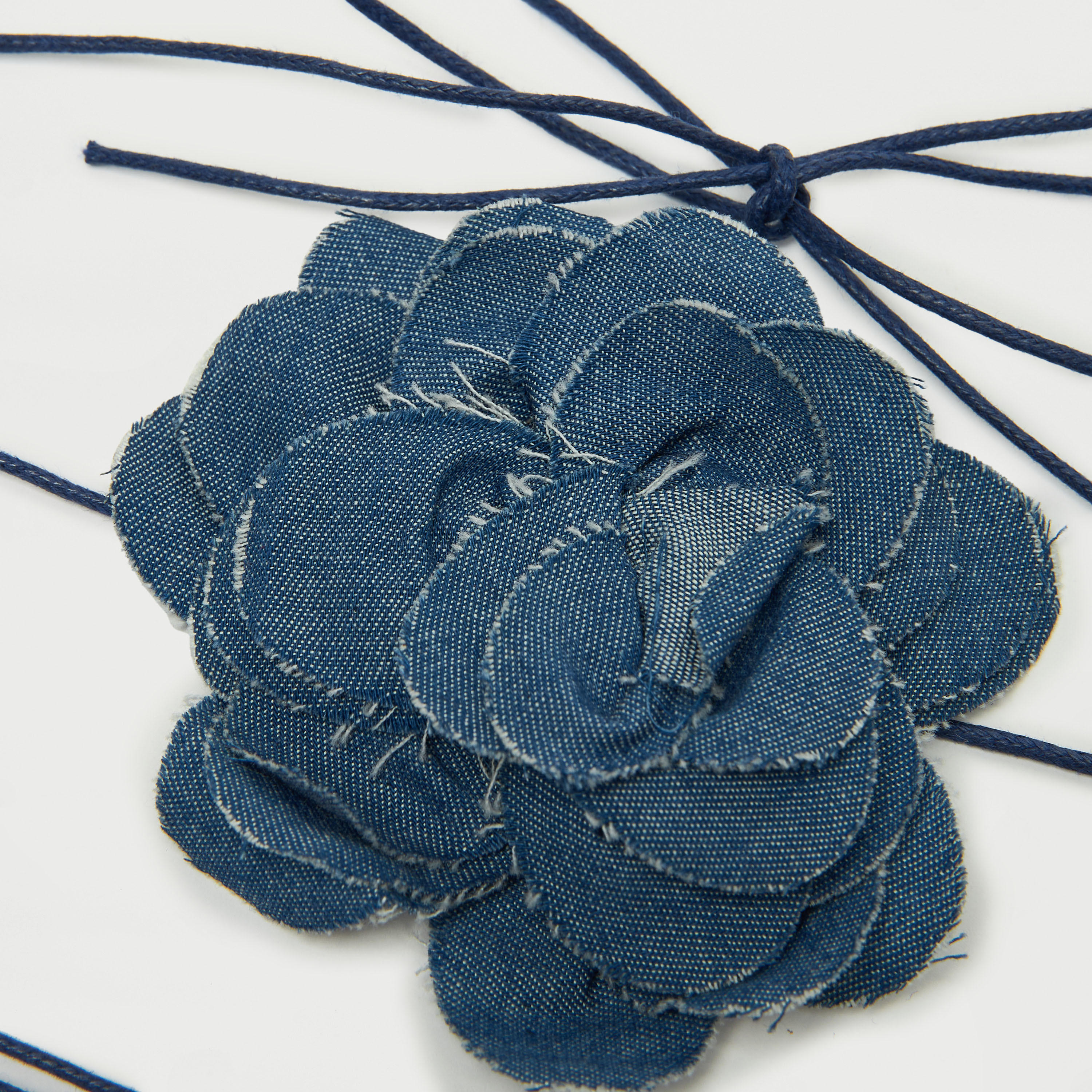 Flower Applique Choker Necklace with Tie-Ups-women-watchesandjewellery-jewellery-necklacesandpendants-image-3