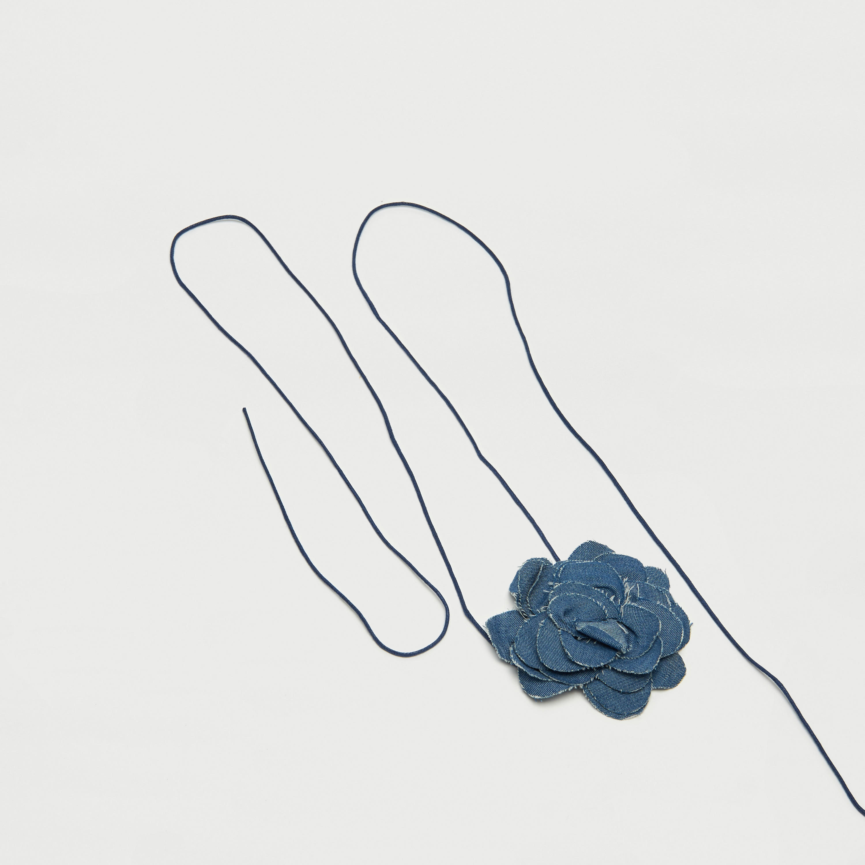 Flower Applique Choker Necklace with Tie-Ups-women-watchesandjewellery-jewellery-necklacesandpendants-image-4