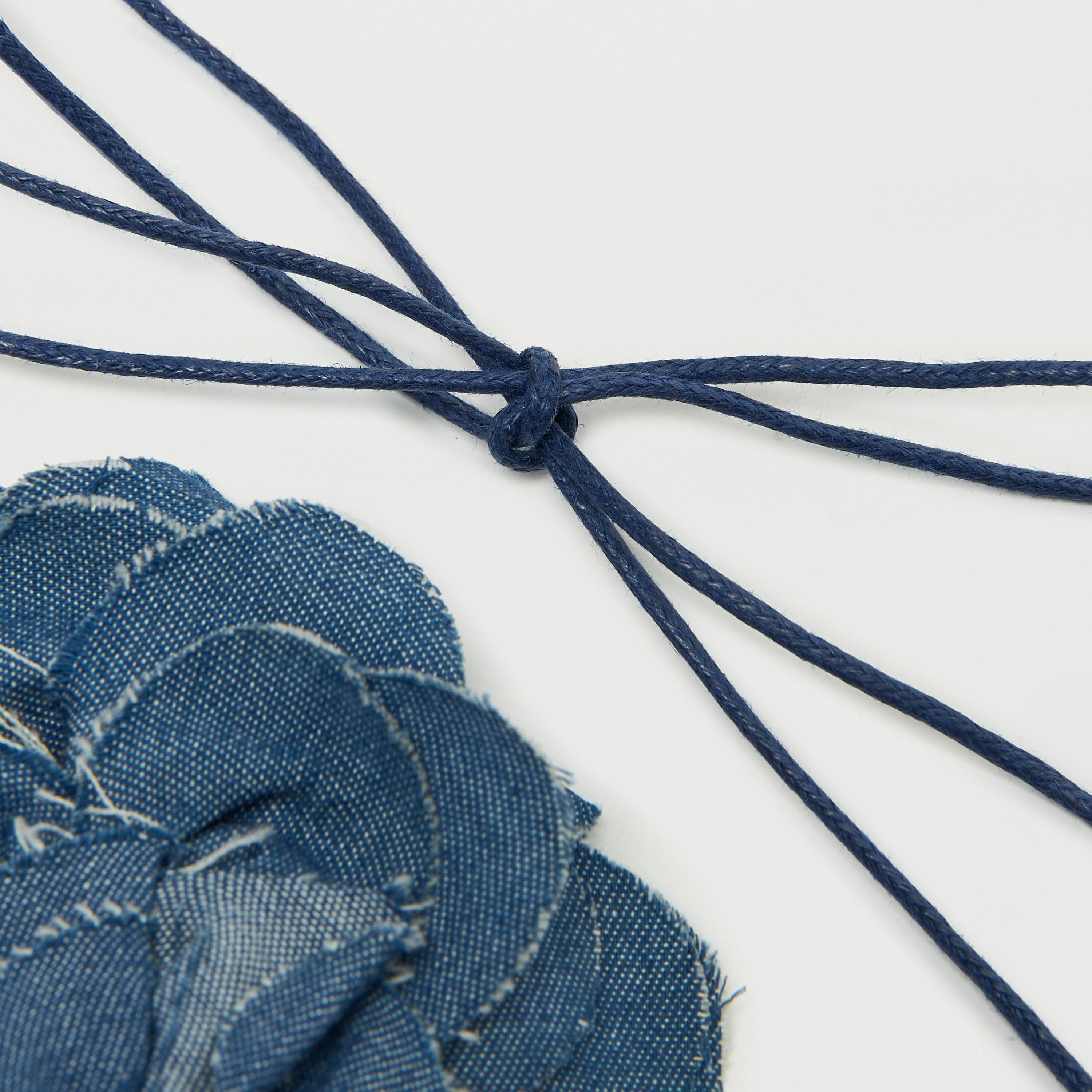 Flower Applique Choker Necklace with Tie-Ups-women-watchesandjewellery-jewellery-necklacesandpendants-image-5