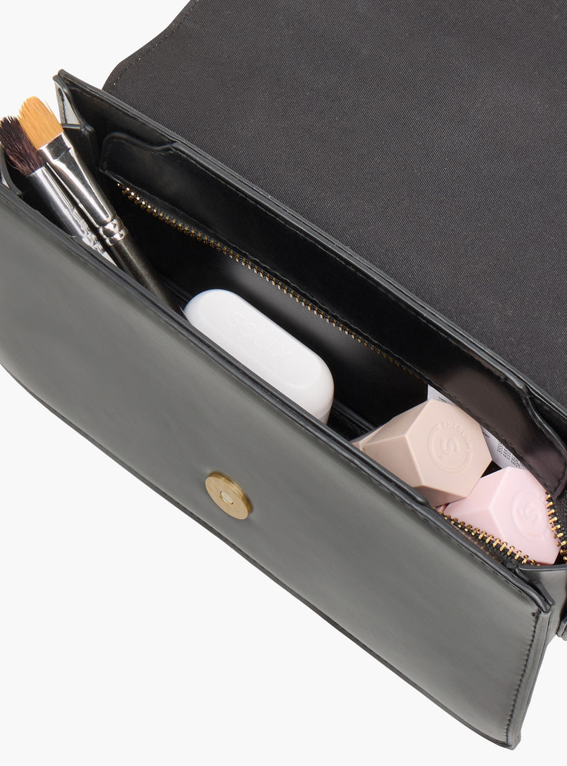 شنطة كتف بزينة معدن مع زر للإغلاق-women-bagsandwallets-handbags-image-1