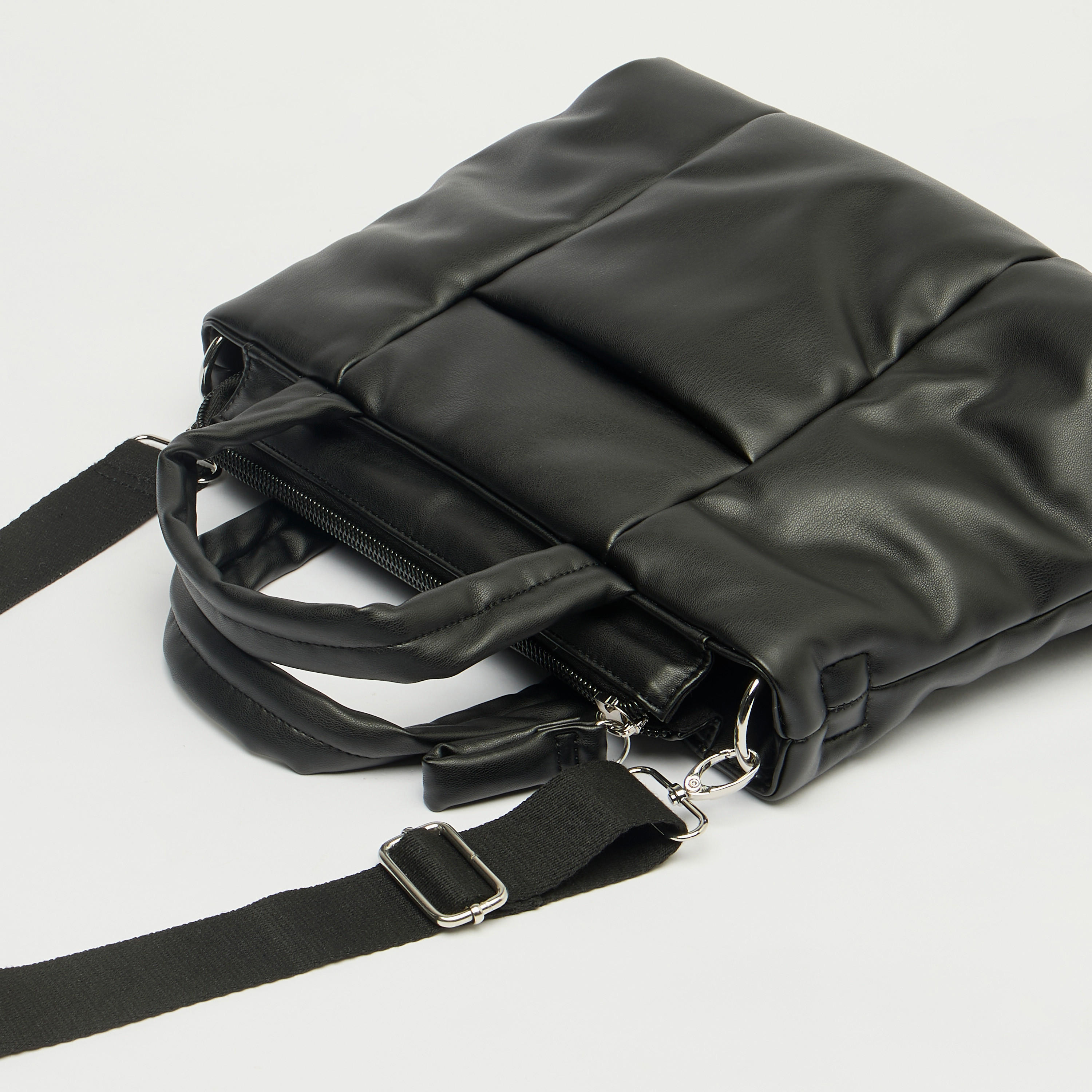 شنطة كروس بودي مبطّنة بحزام قابل للتّعديل وسحّاب إغلاق-women-bagsandwallets-handbags-image-3