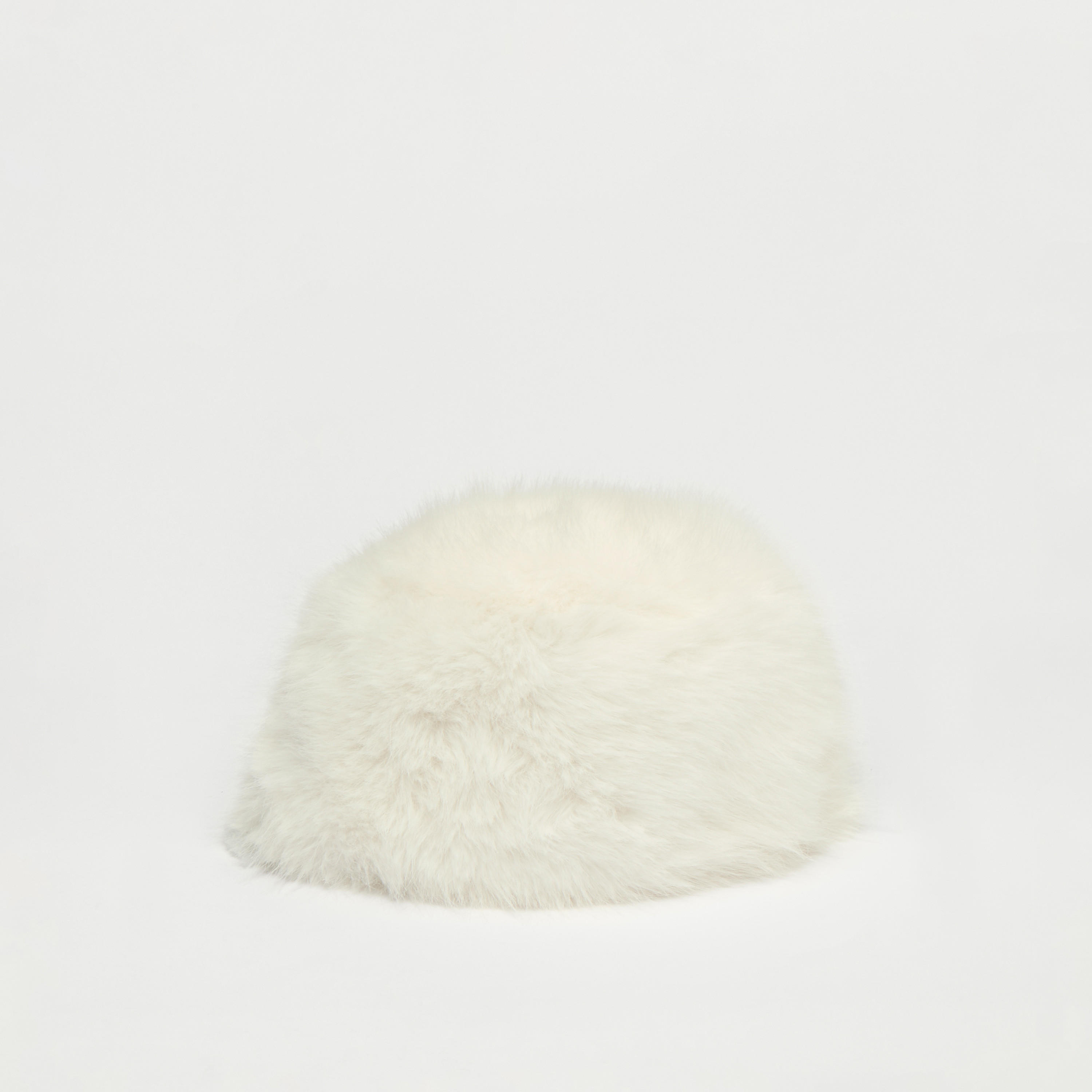 قبعة بارزة الملمس من الفرو الصناعي-women-clothingaccessories-capsandhats-image-1