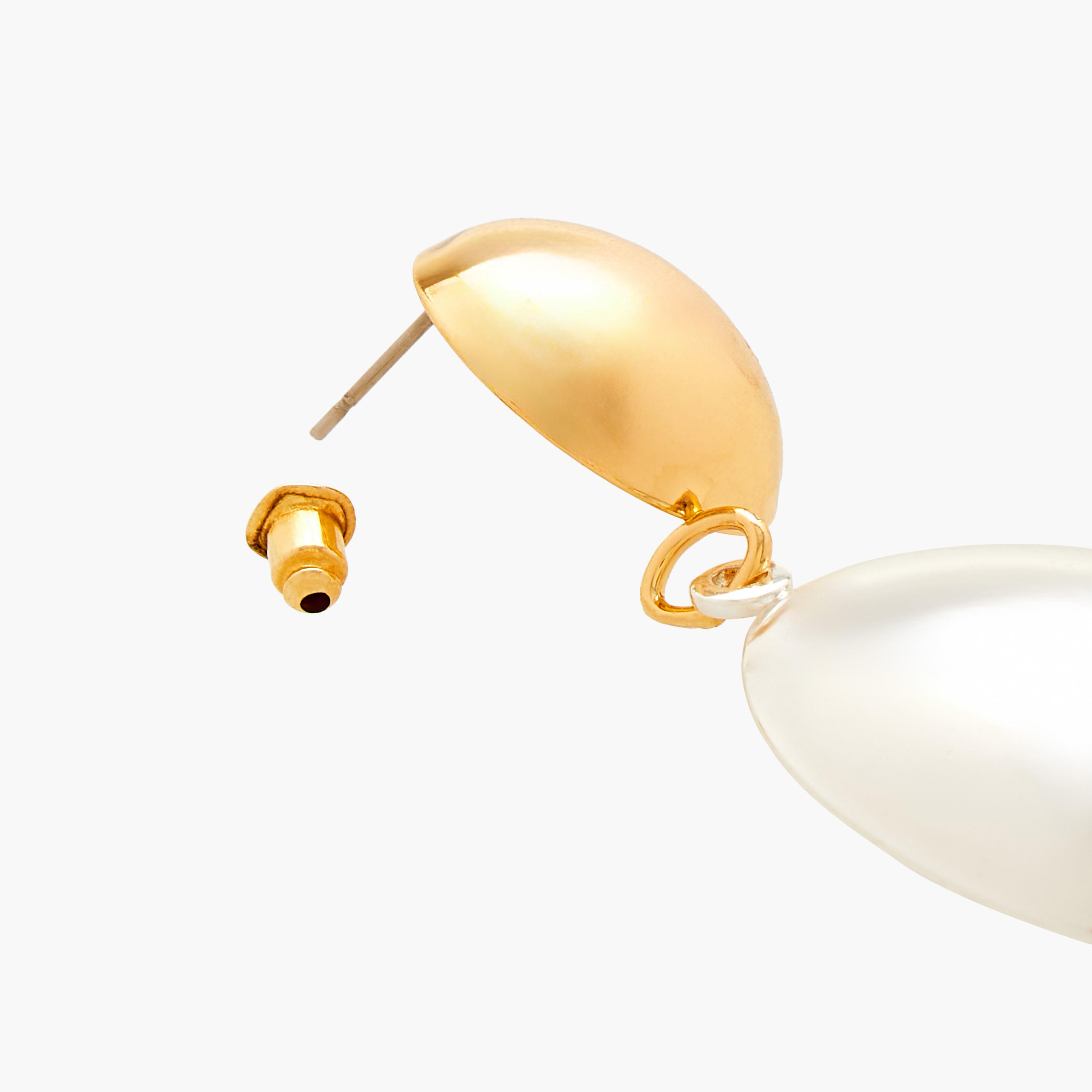 حلق ميتاليك بطبقات ومكبس إغلاق خلفي-women-watchesandjewellery-jewellery-earrings-image-2