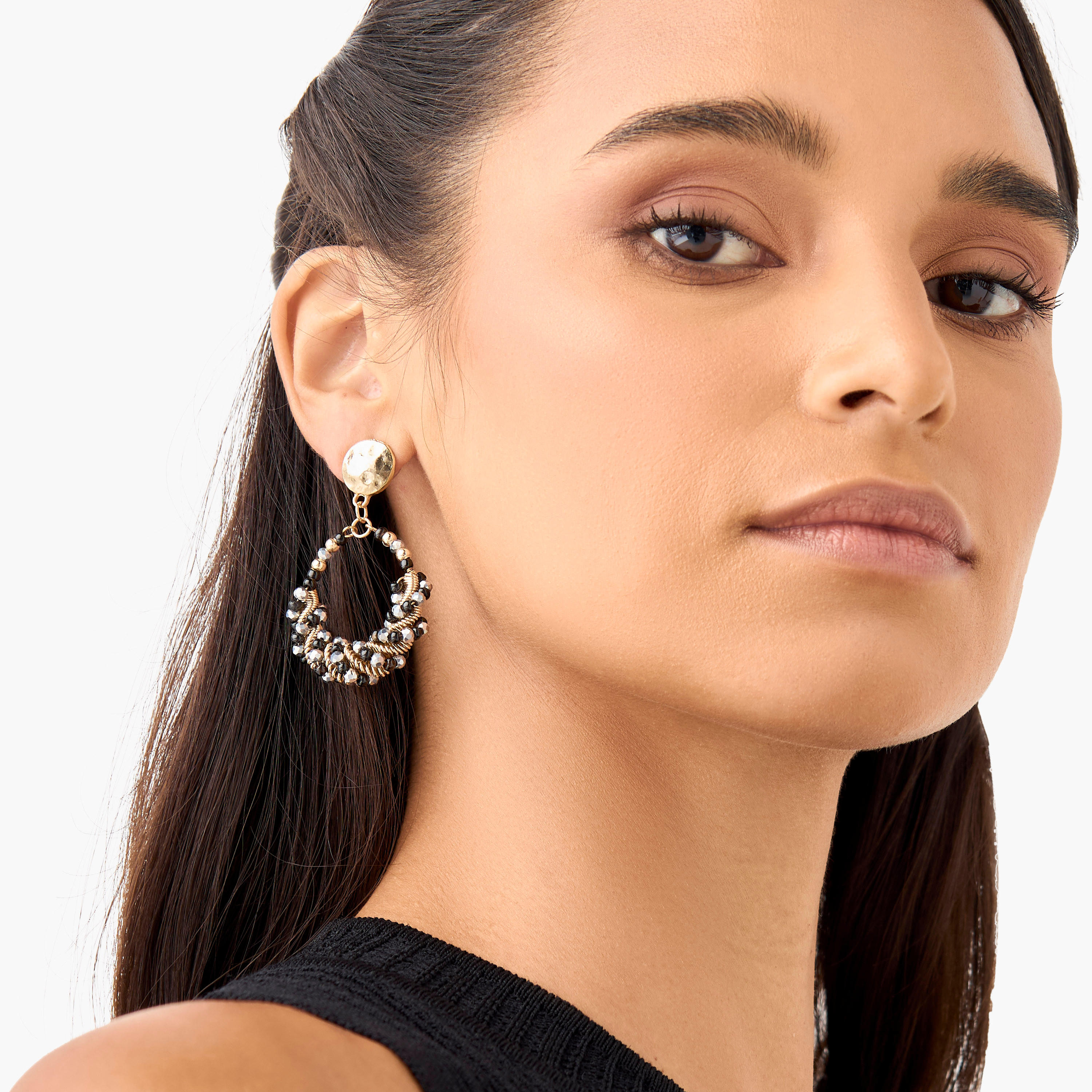 حلق مزيّن بمكبس إغلاق خلفي-women-watchesandjewellery-jewellery-earrings-image-2