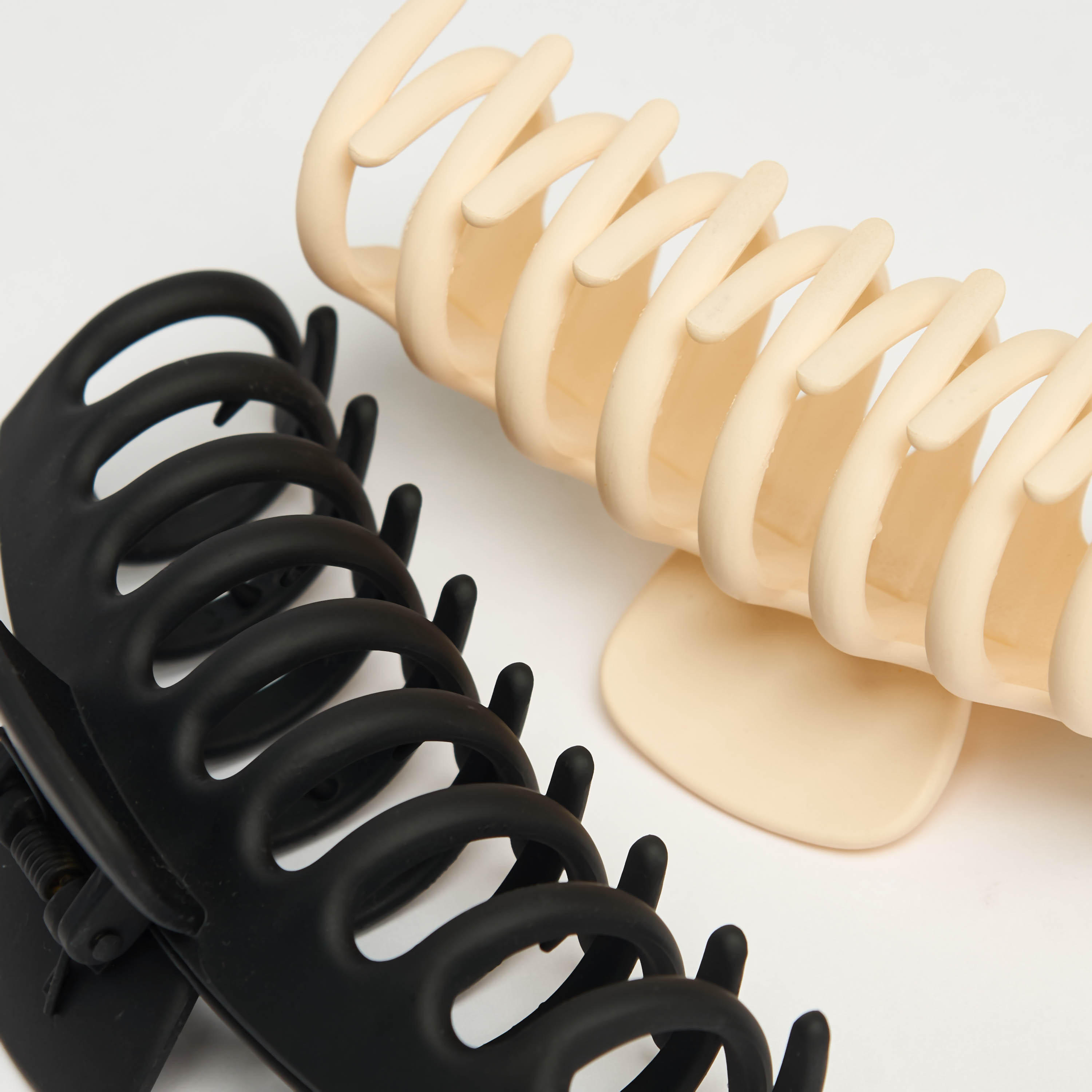 مشابك شعر من جلوو - مجموعة من قطعتين-women-hairaccessories-clamps-image-4