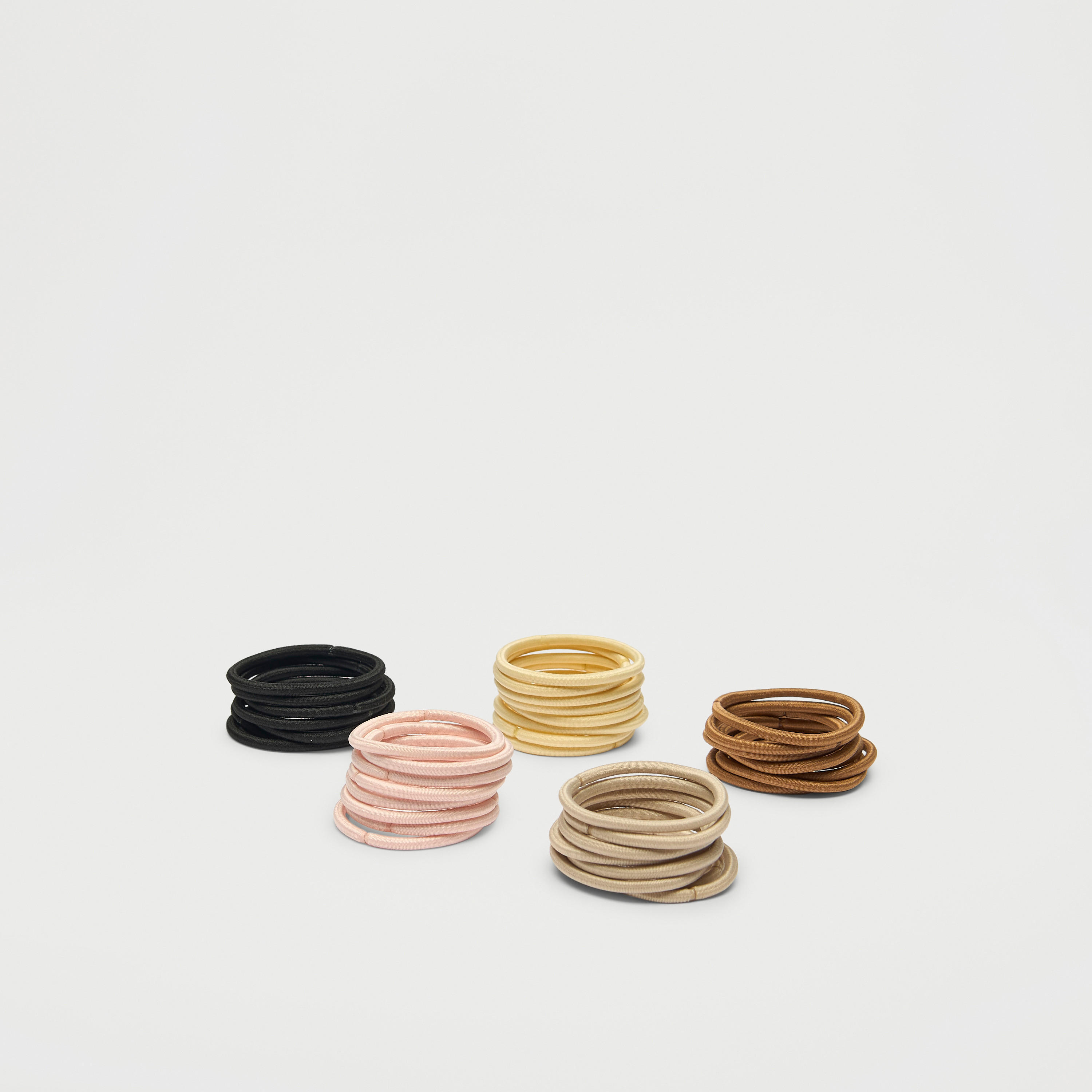 ربطات شعر مطّاطيّة سادة من جلوو - طقم من 40 قطعة-women-hairaccessories-scrunchies-image-4