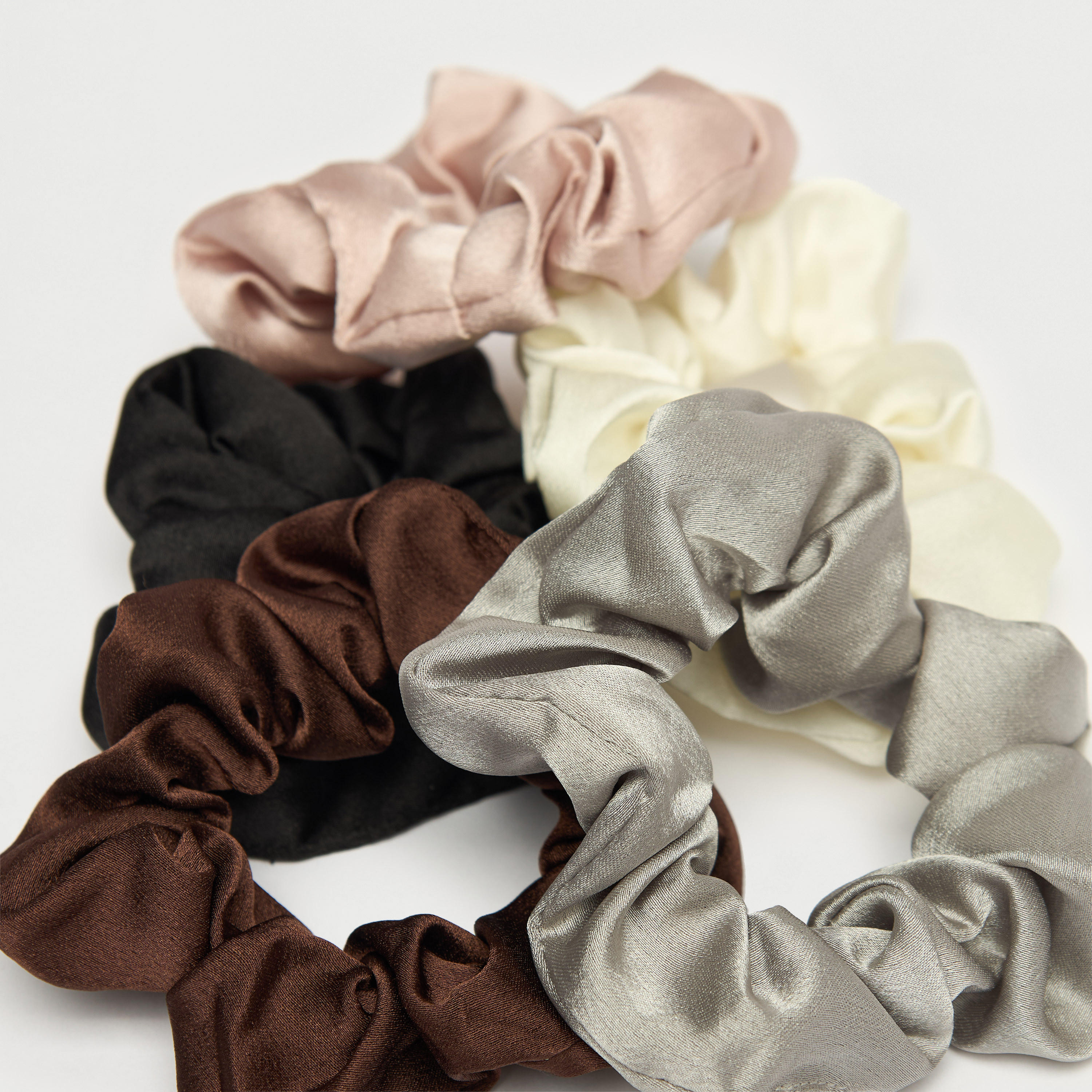 ربطات شعر من جلو - طقم 5 قطع-women-hairaccessories-scrunchies-image-1