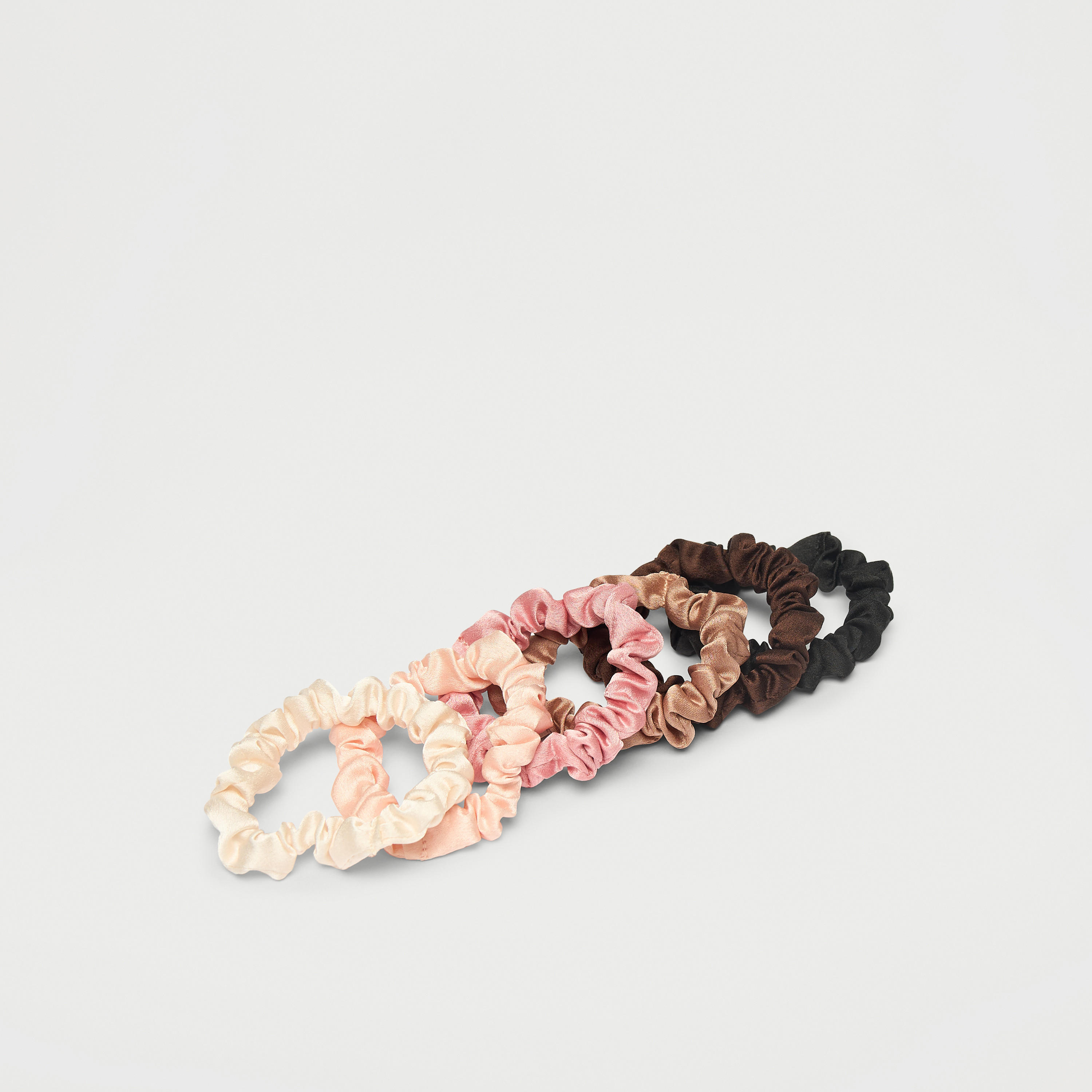 سكرانشي شعر بارز الملمس من جلوو - طقم 6 قطع-women-hairaccessories-scrunchies-image-3