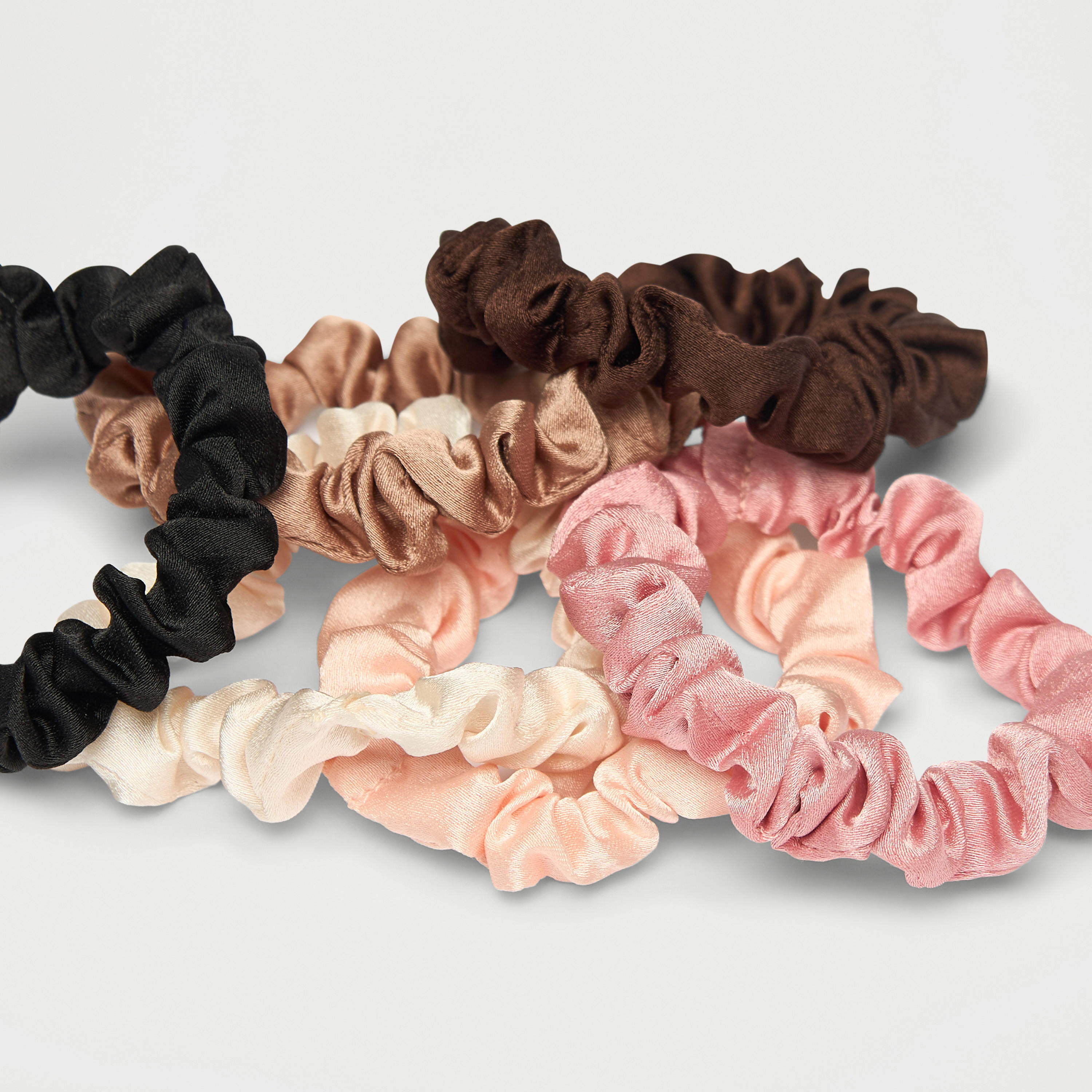 سكرانشي شعر بارز الملمس من جلوو - طقم 6 قطع-women-hairaccessories-scrunchies-image-4