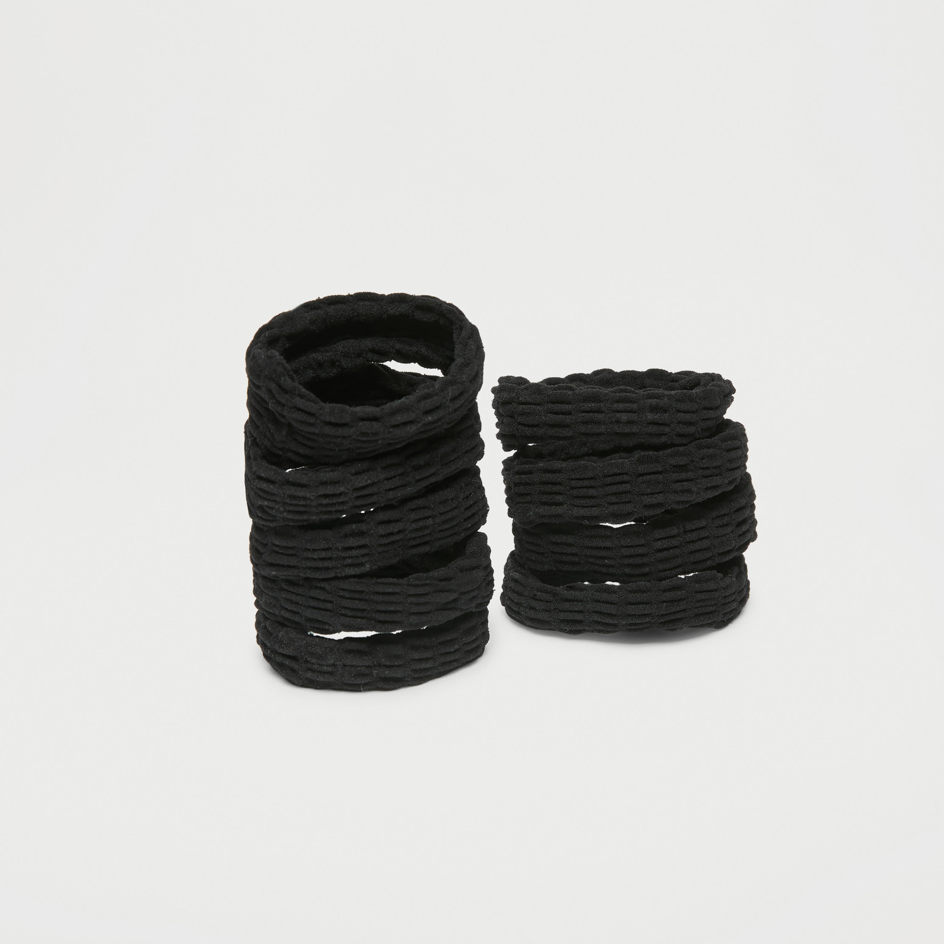 ربطات شعر مطّاطيّة بارزة الملمس من جلو - طقم 9 قطع-women-hairaccessories-scrunchies-image-2