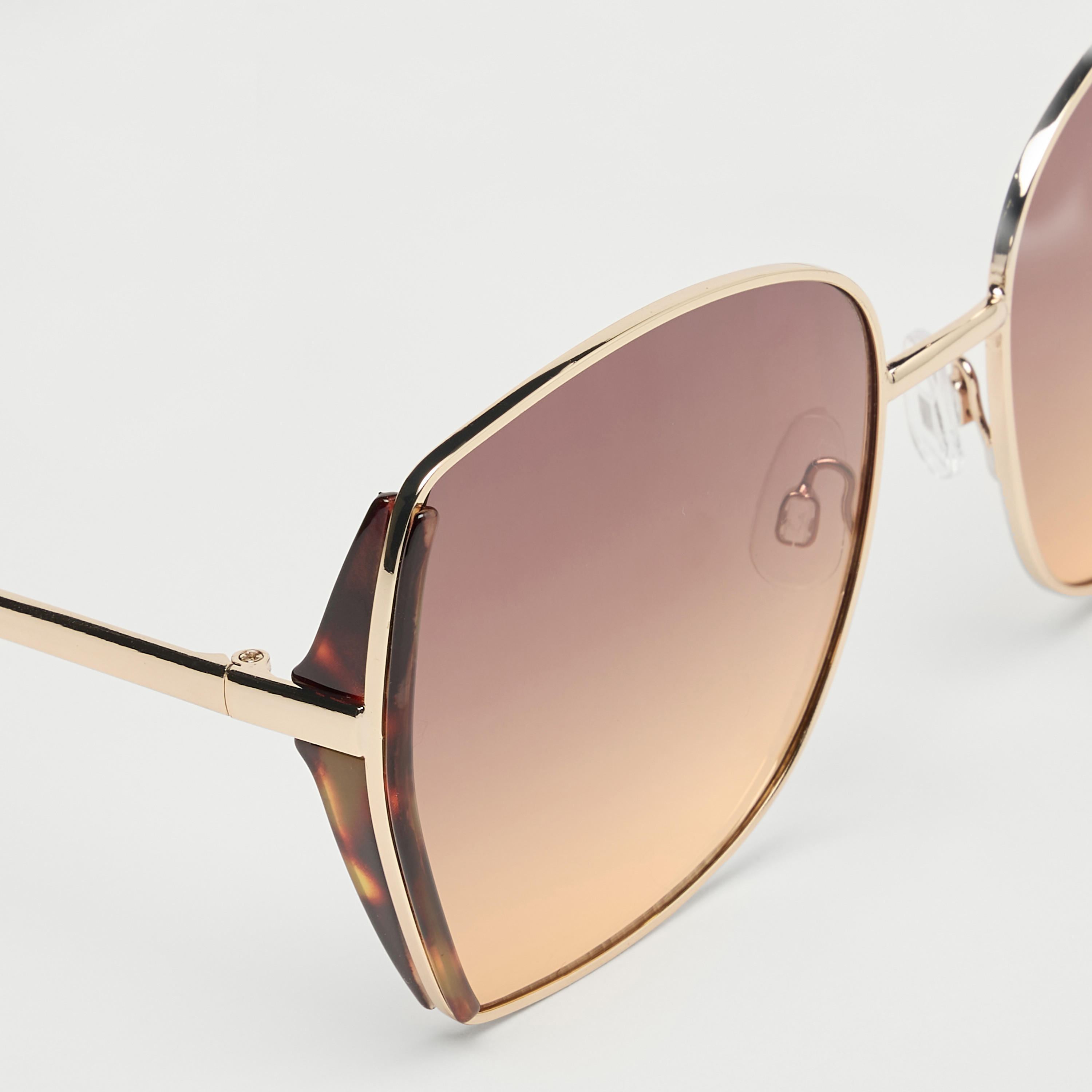 نظارة شمسية بعدسات ملونة وإطار كامل ووسادات أنف-women-sunglasses-image-4