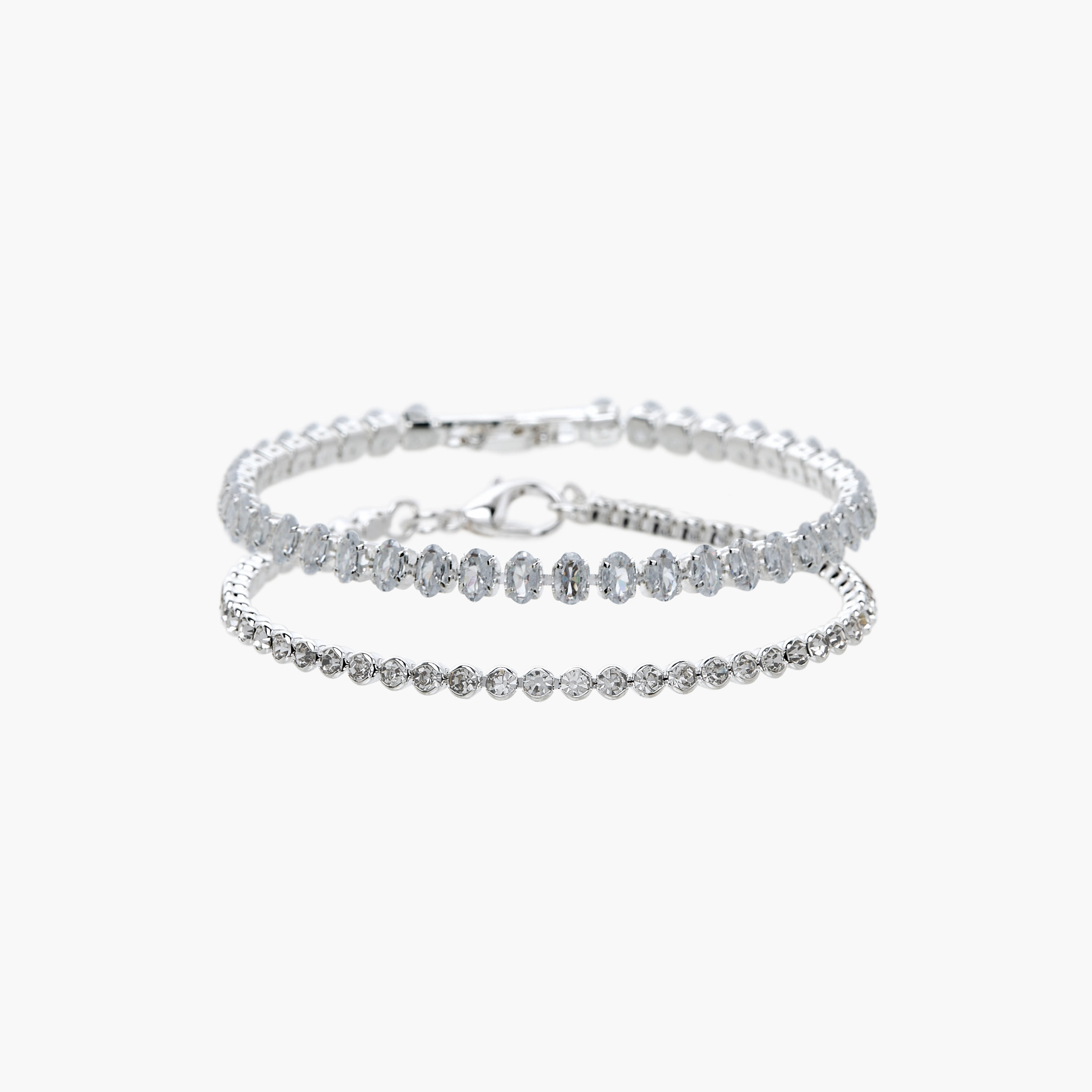 سوار مزين بمشبك إغلاق من جلوو - طقم من 2-women-watchesandjewellery-jewellery-banglesandbracelets-image-1