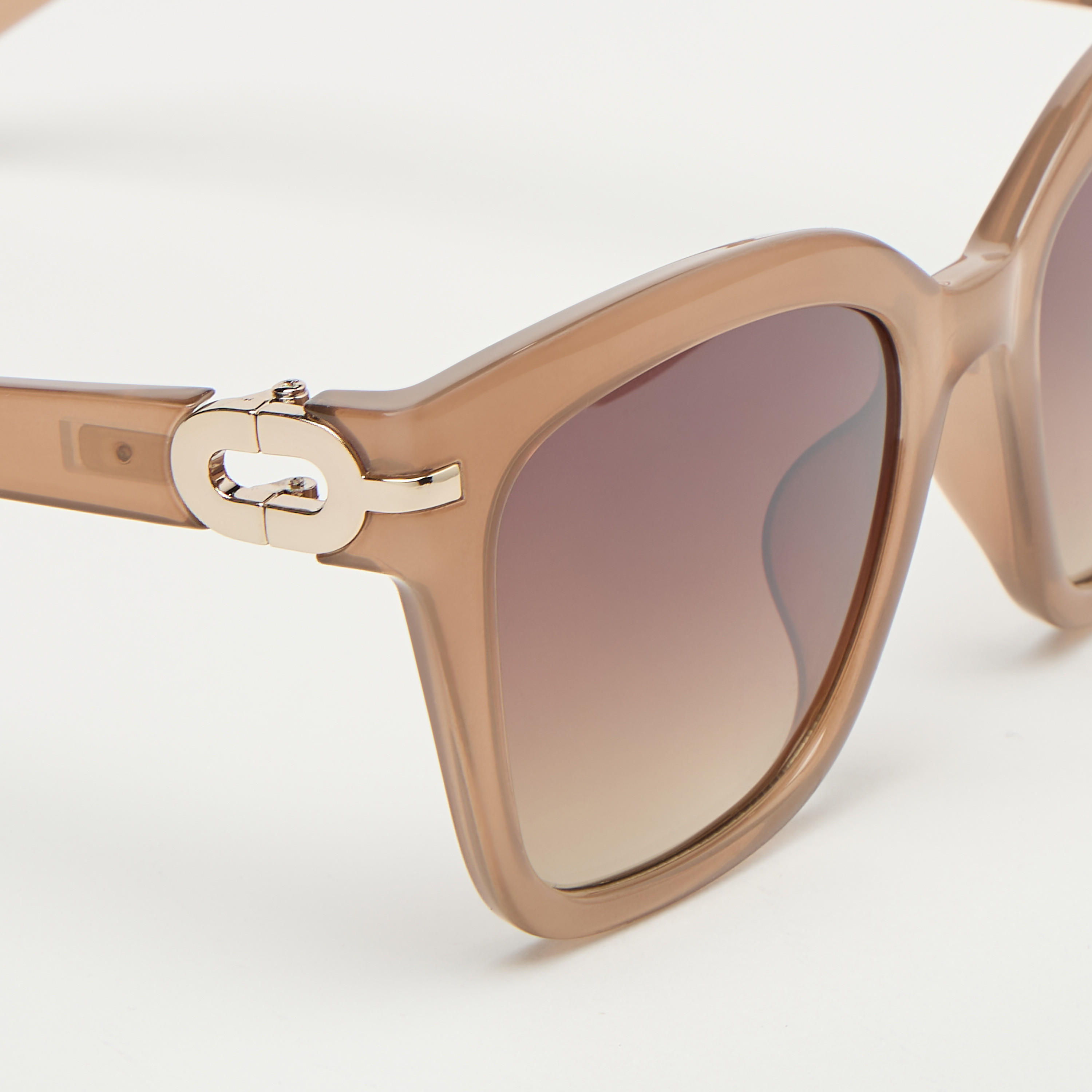 نظارة شمسية بإطار كامل وعدسات ملوّنة-women-sunglasses-image-4