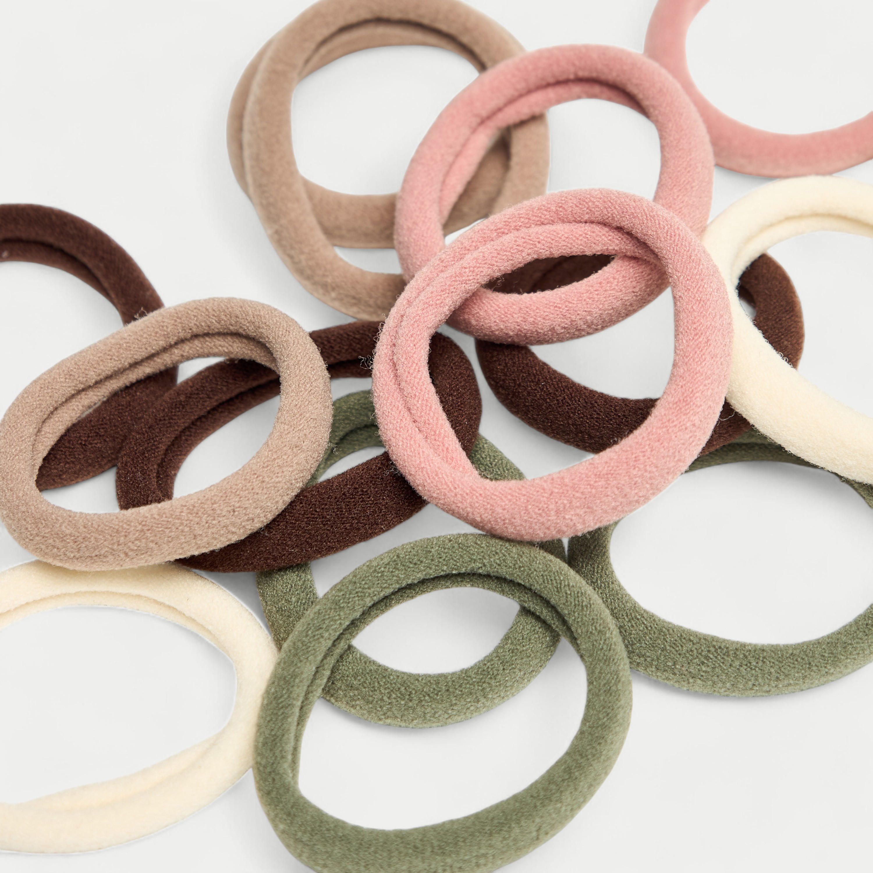 طقم ربطة شعر من 15 قطعة-women-hairaccessories-scrunchies-image-5