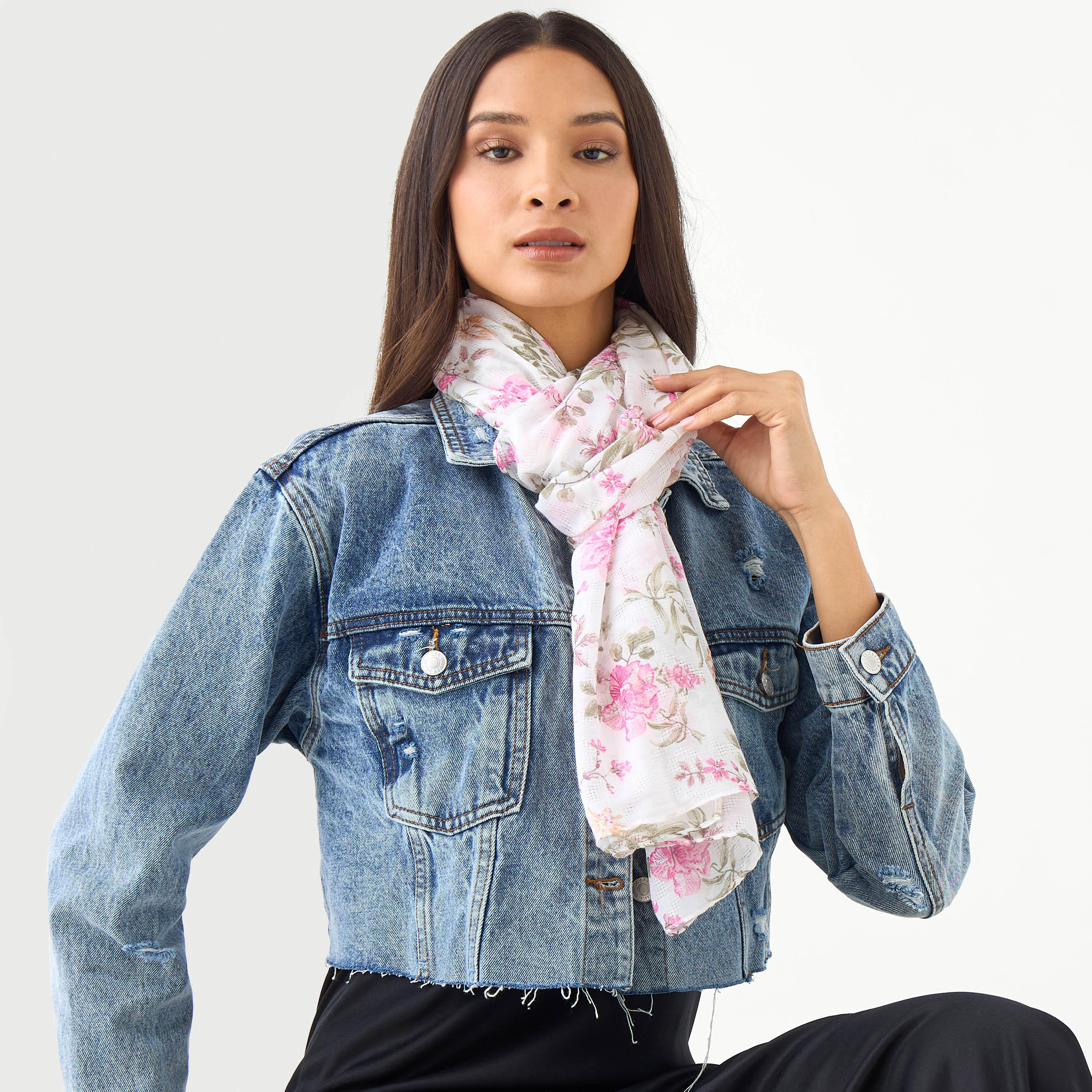 وشاح بطبعات أزهار-women-clothingaccessories-scarves-image-2
